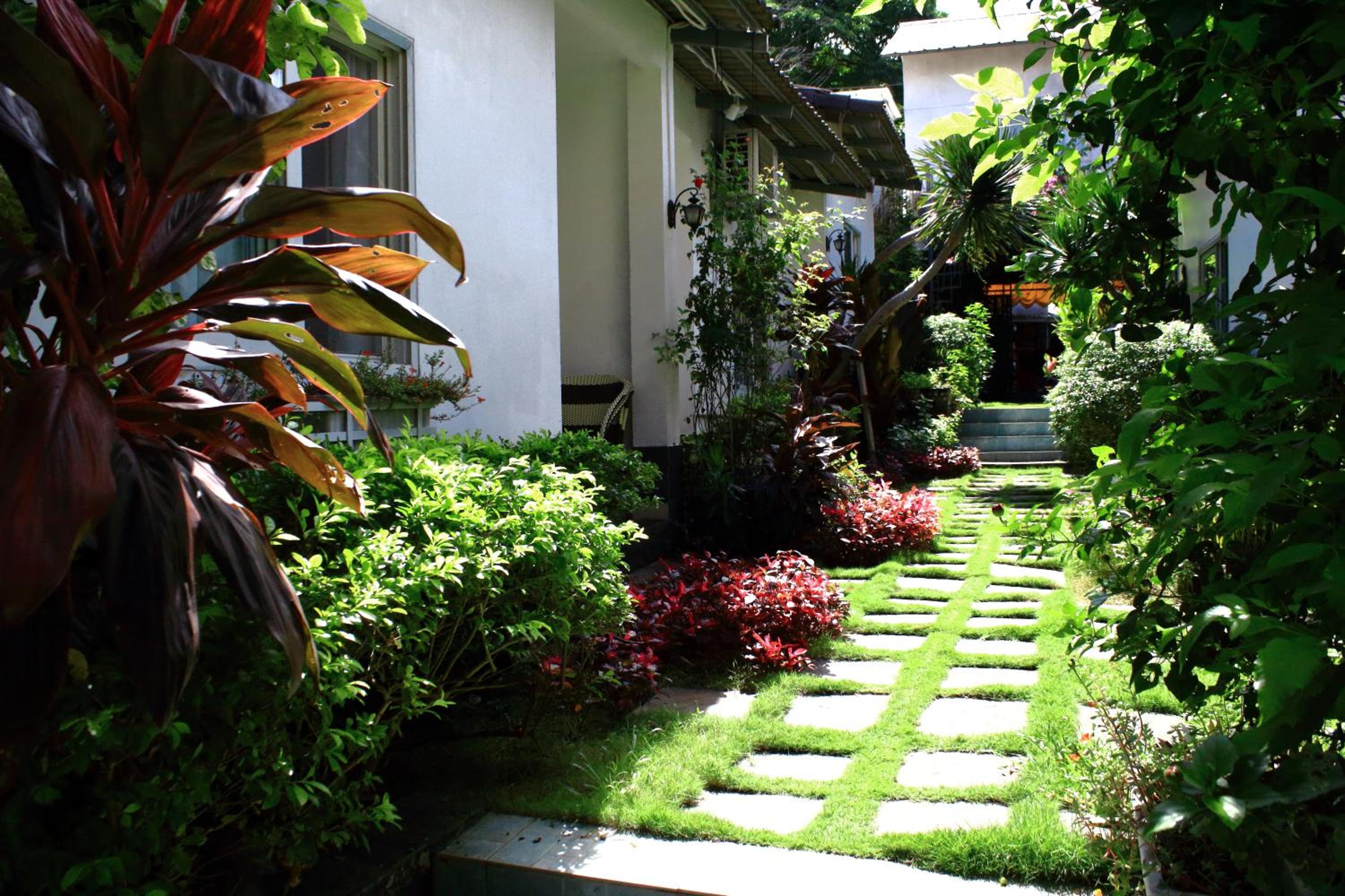 Sunshine Bungalow view 2
