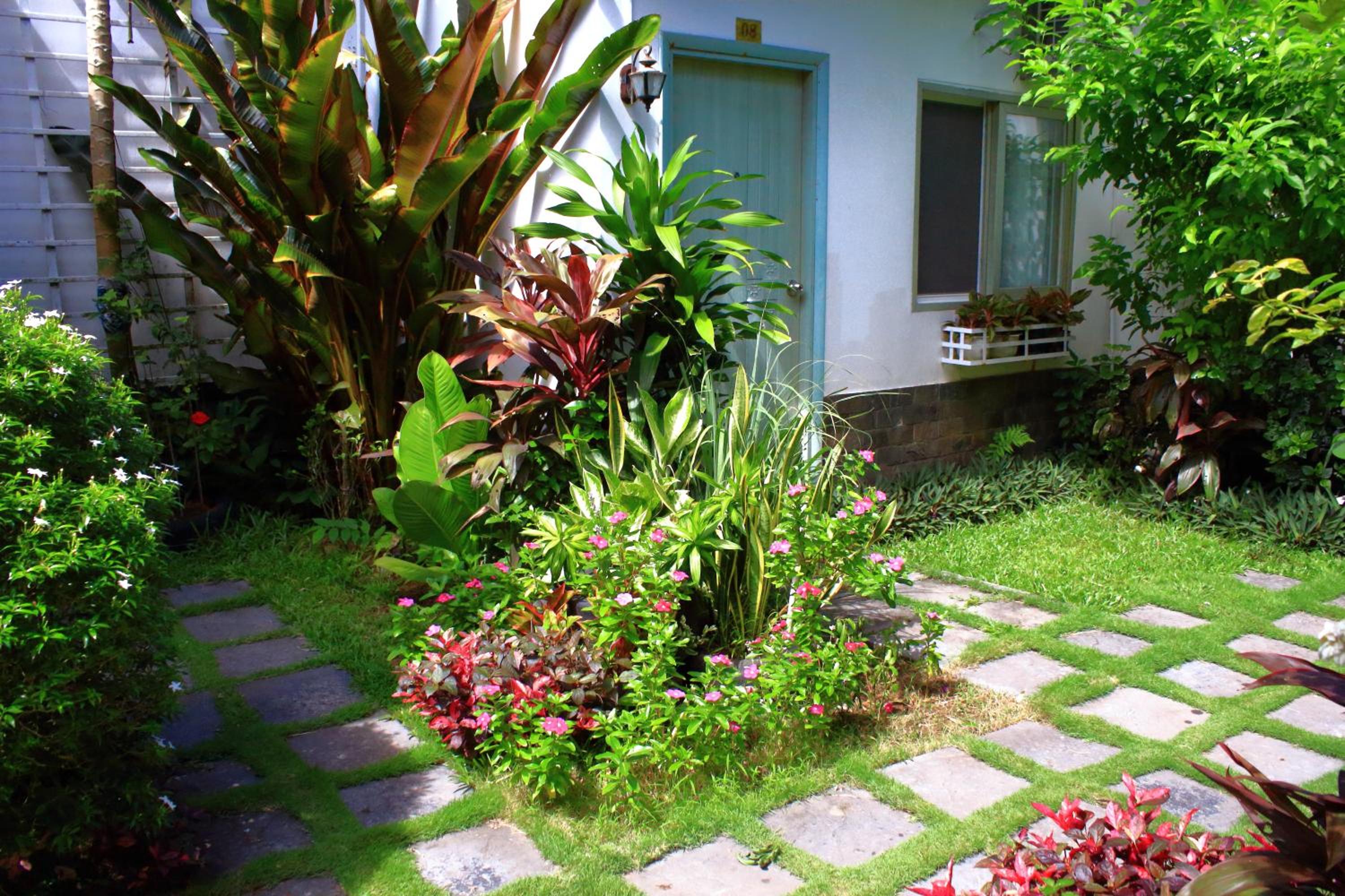 Sunshine Bungalow view 3
