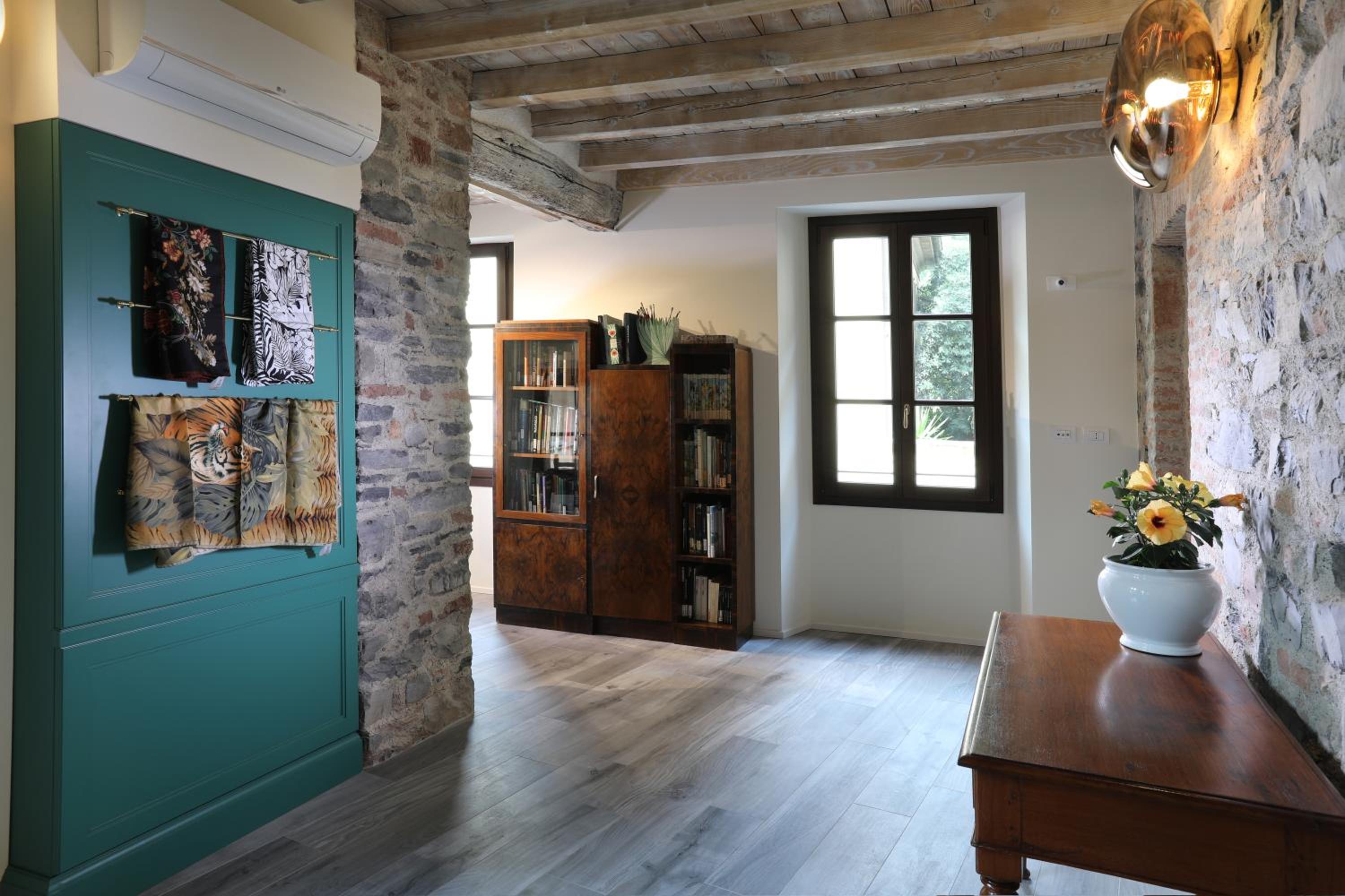 Gallery 2