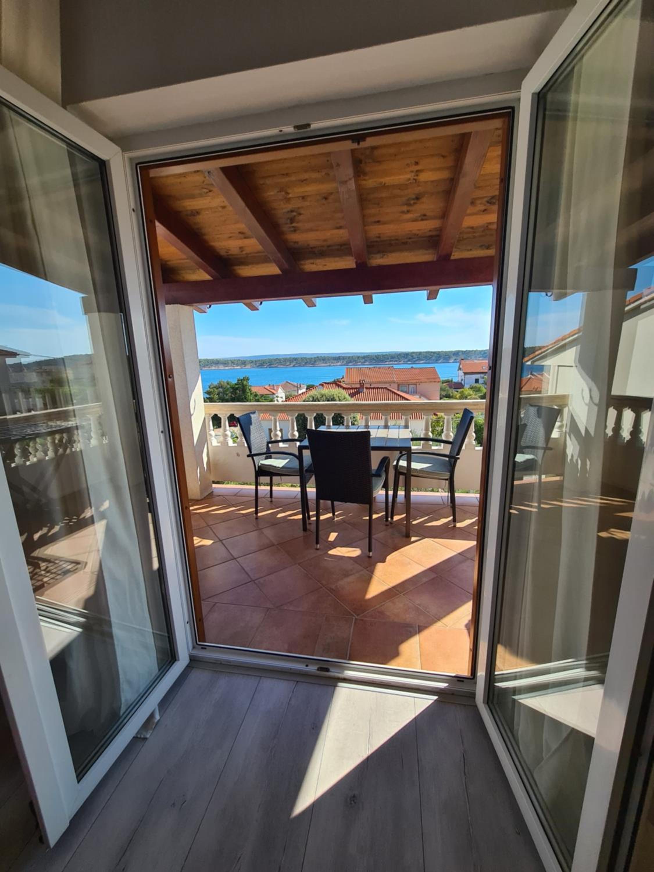 Apartman Karmen