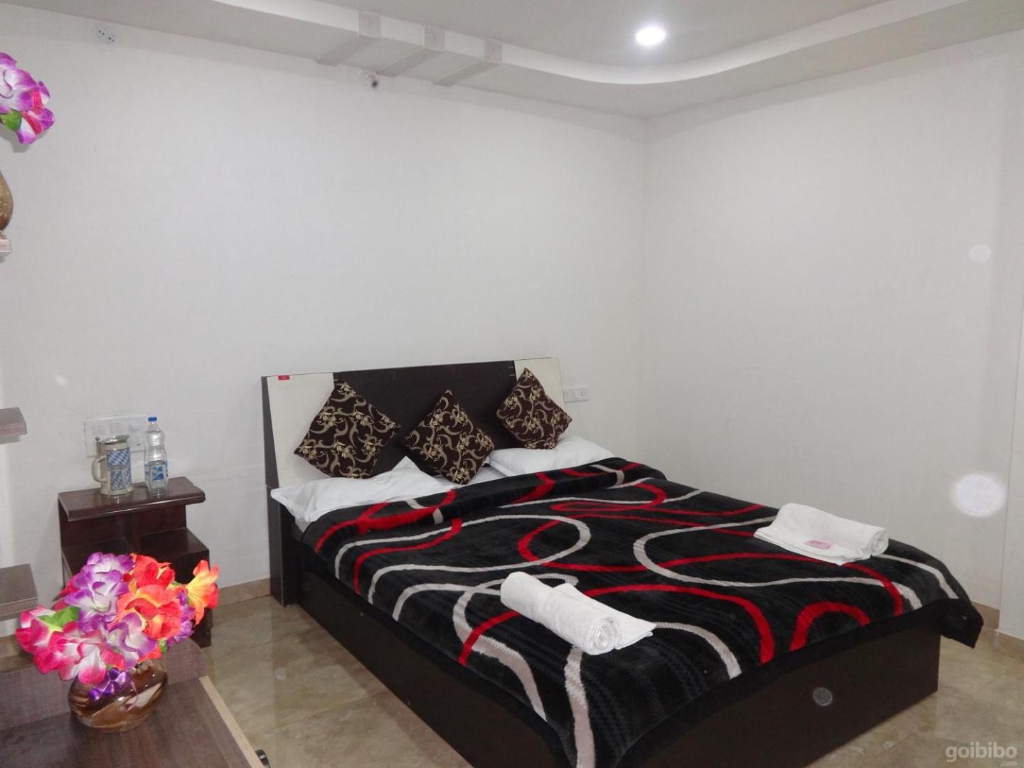 Indira Villa - 3BHK Getaway near WaterFalls view 4