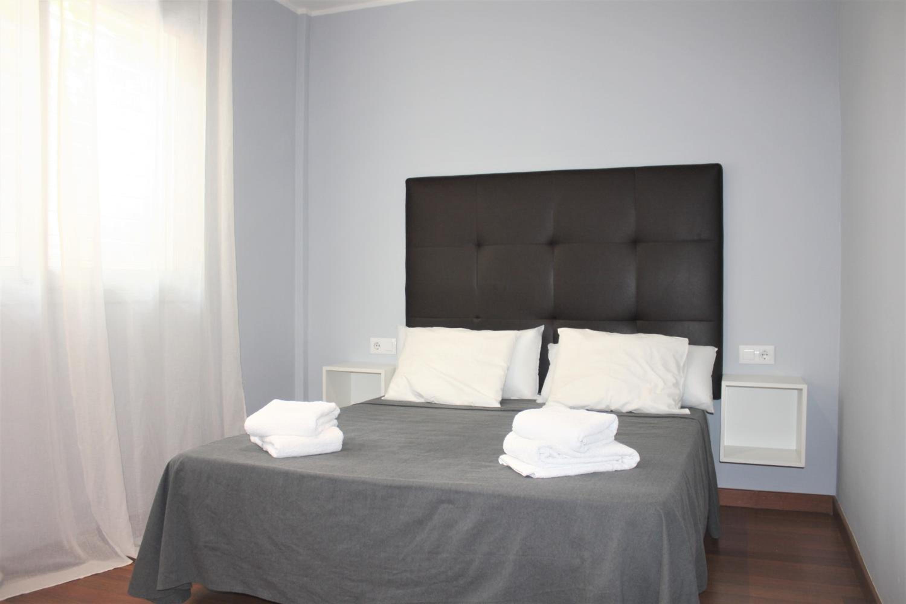 Alguera Hola Apartments