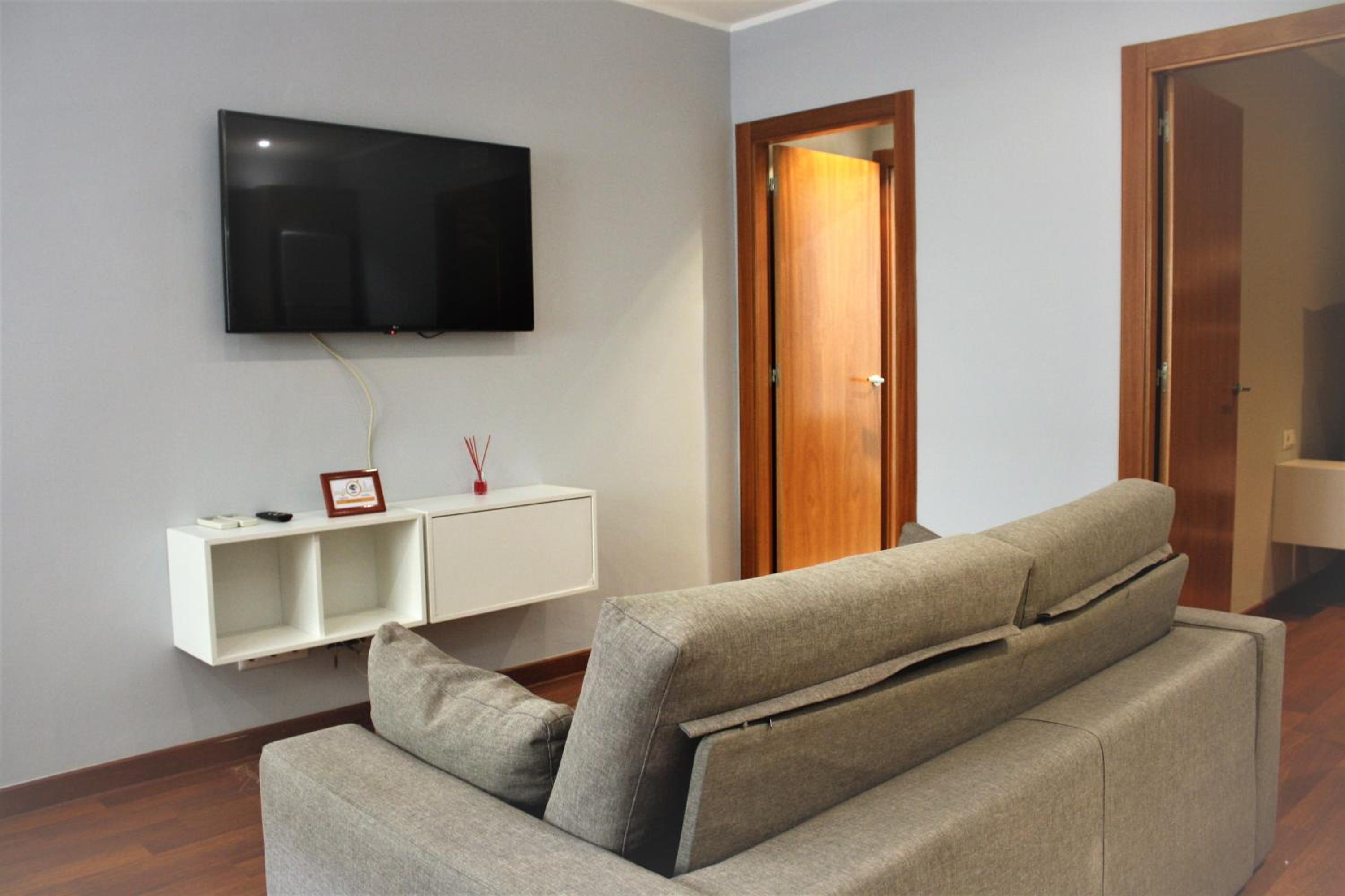 Alguera Hola Apartments