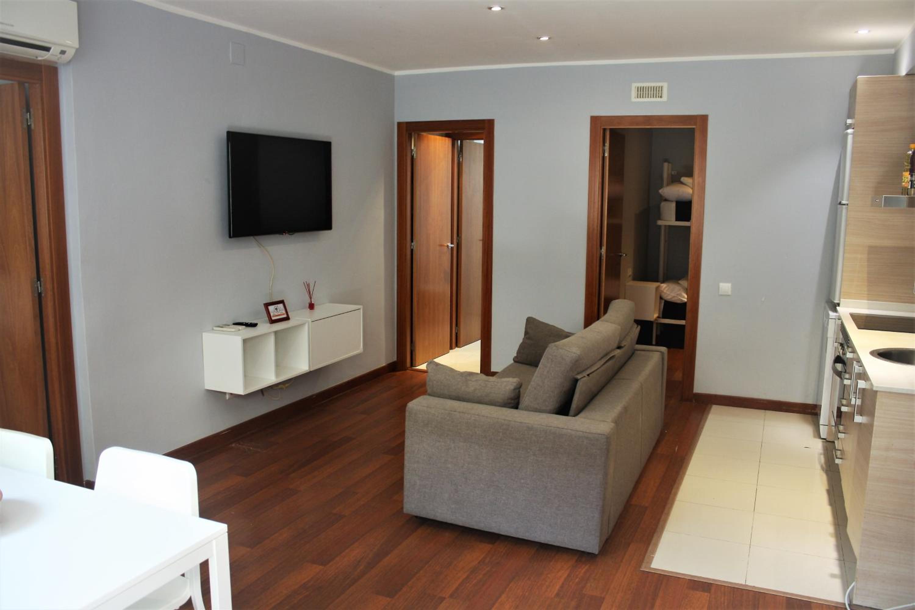 Alguera Hola Apartments
