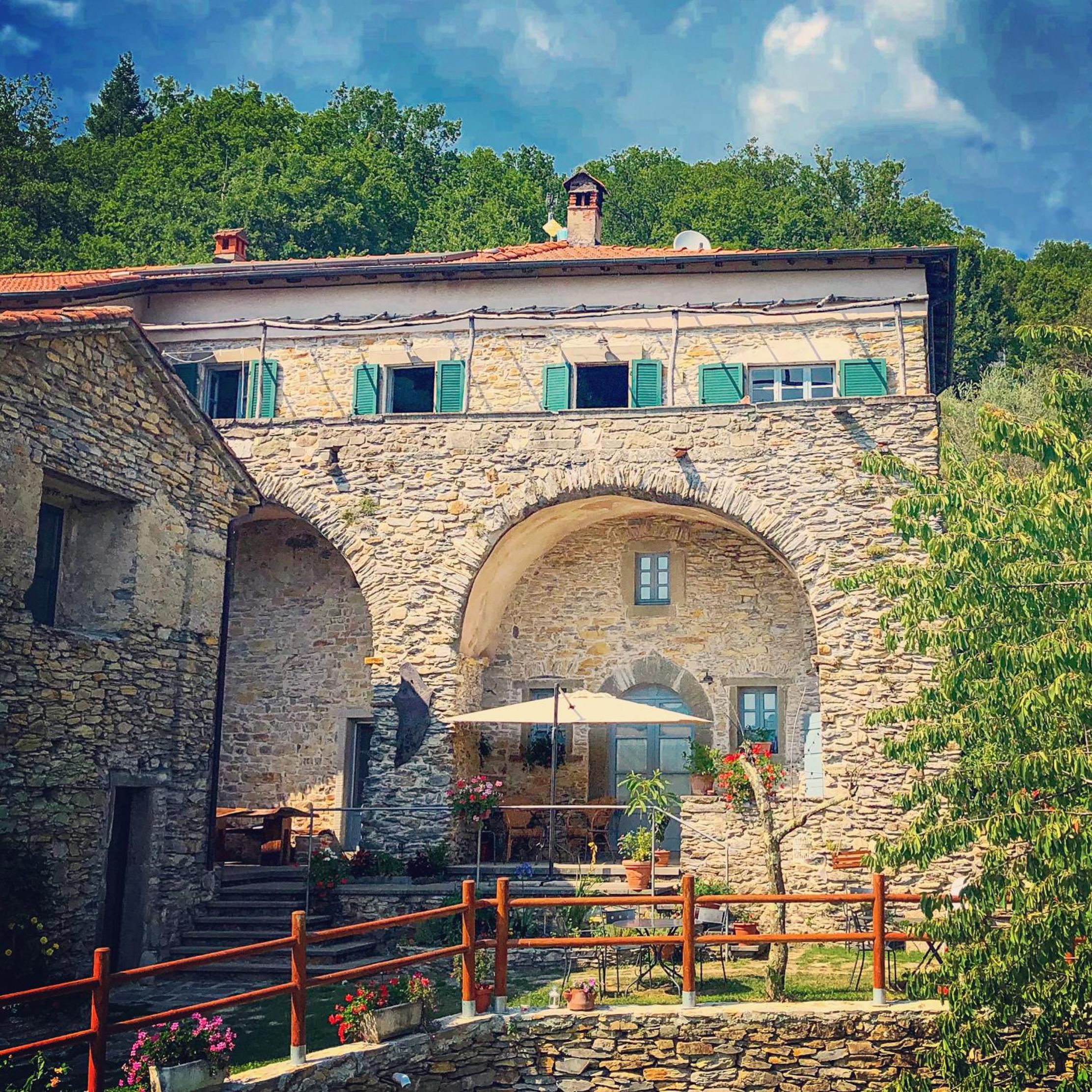 Agriturismo Casa Turchetti -Nature & Pool & Relax tra Lunigiana, Nord Toscana e Cinque Terre