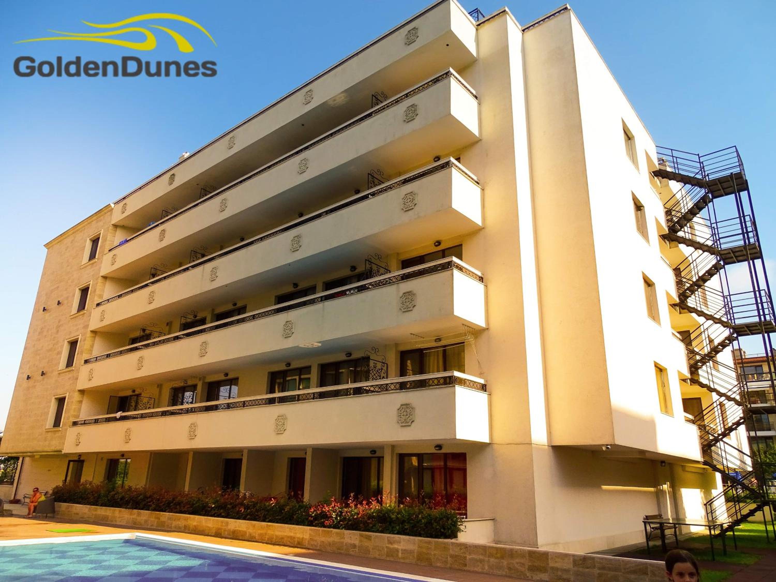 Golden Dunes Primorsko Apartments