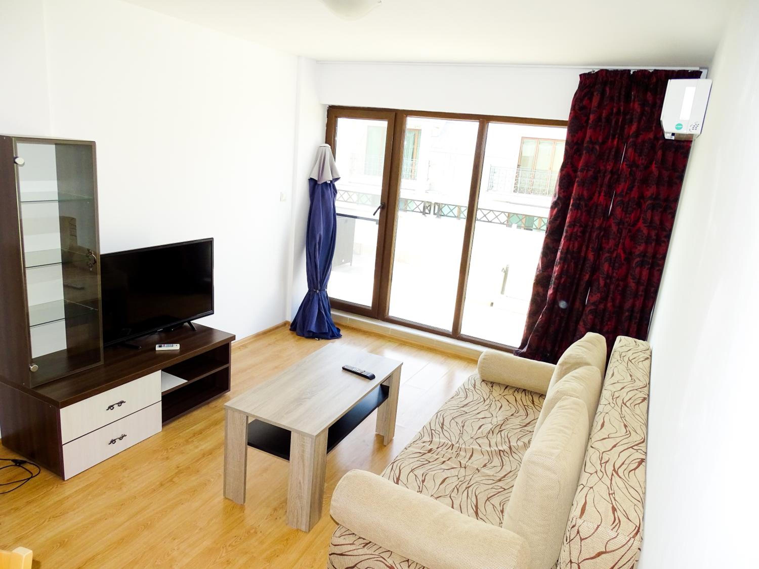Golden Dunes Primorsko Apartments