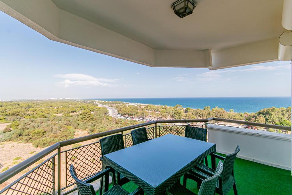 Lara Park Suites
