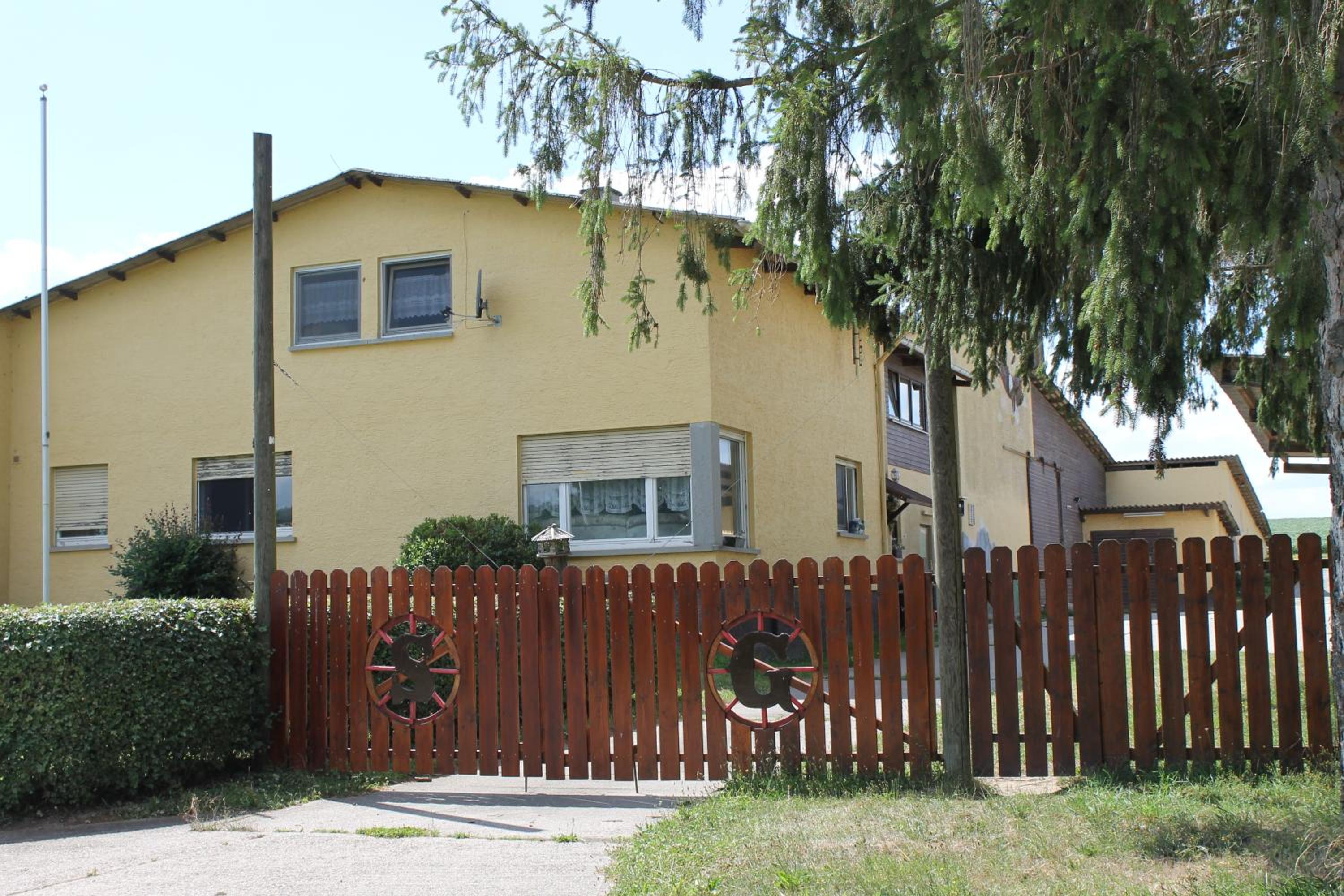 Photo 8