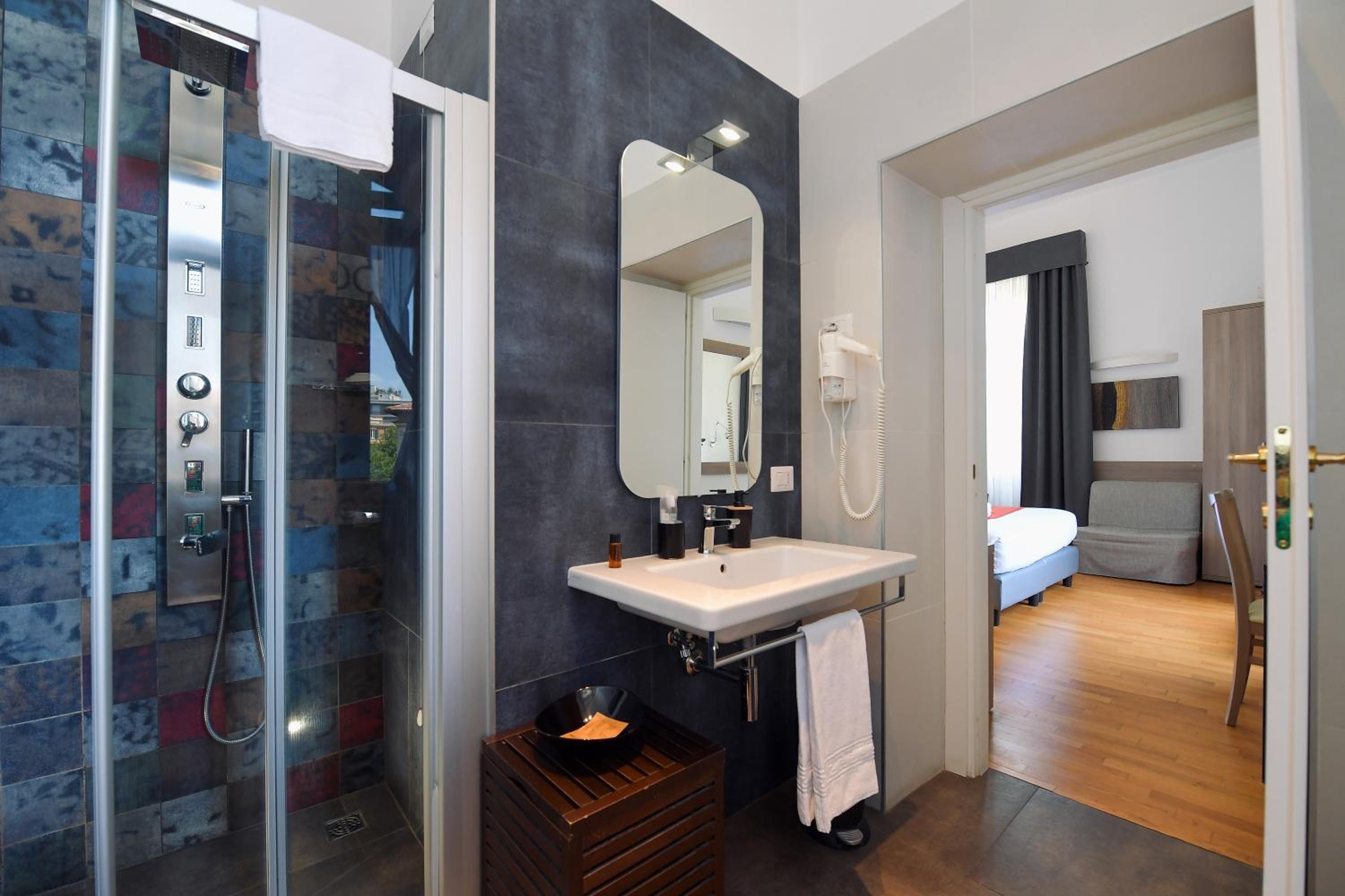 Suites Farnese Design