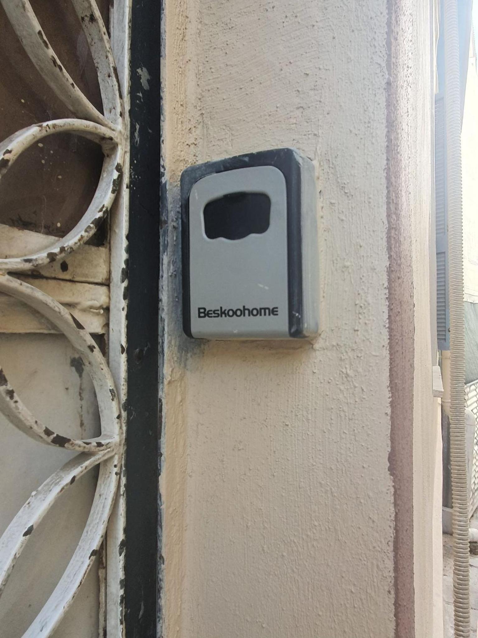 Acropolis Quiet House