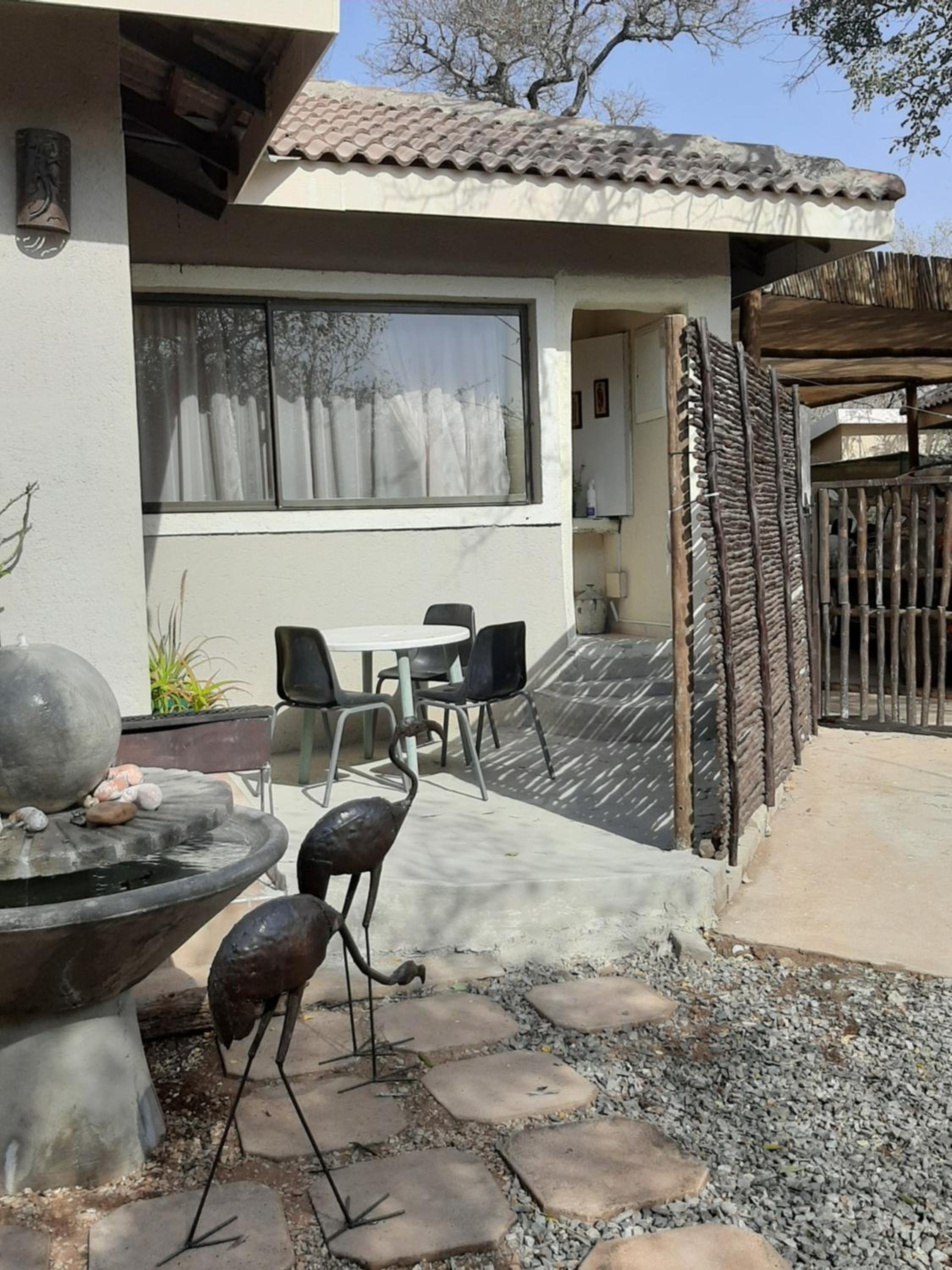 Aloes Bush Stay - Image 2