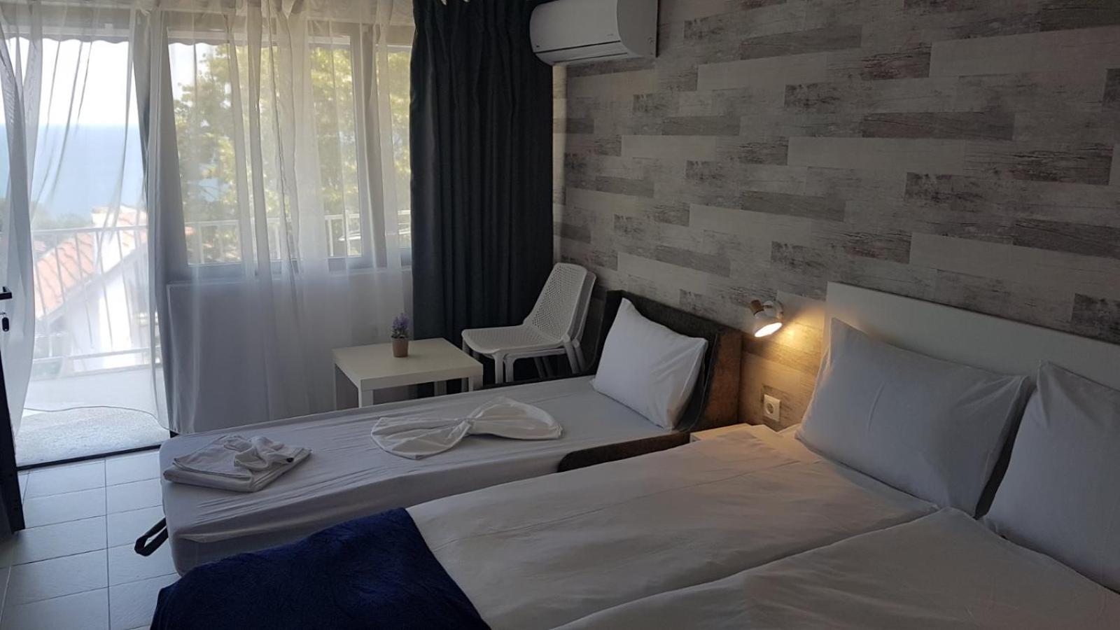 Simada Blue Guesthouse