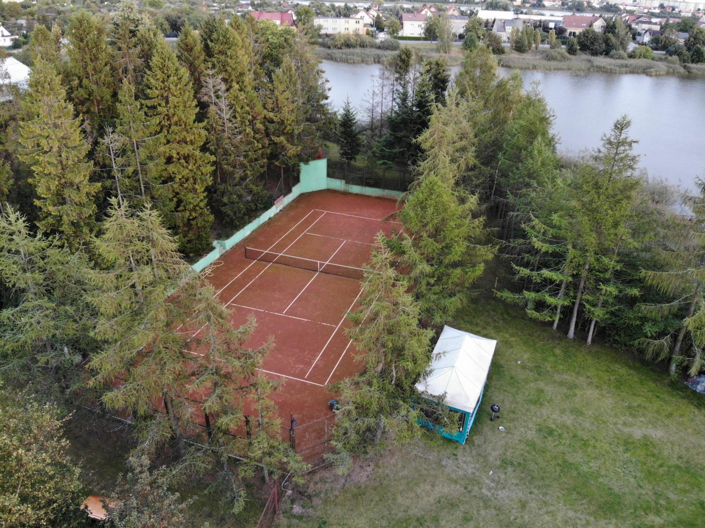Photo 12
