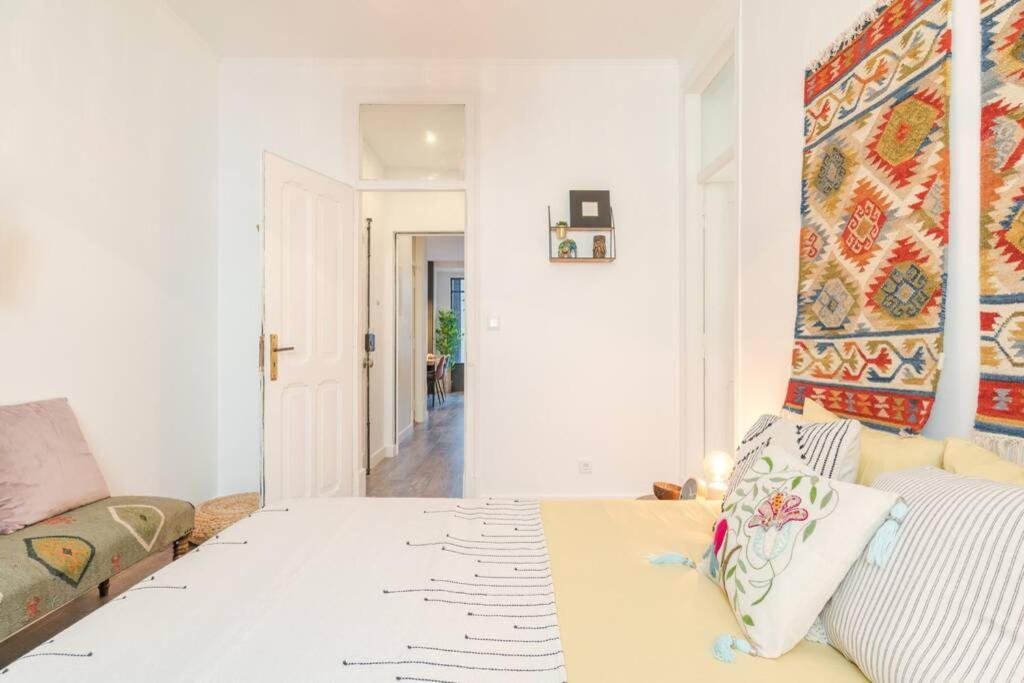 Green Graça 3BR with Terrace by Host For Us