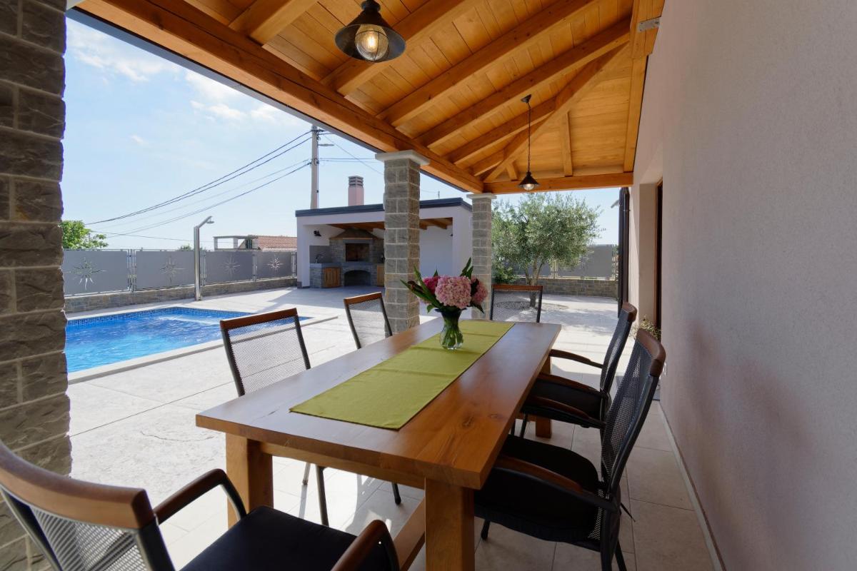 Villa Sonce view 3
