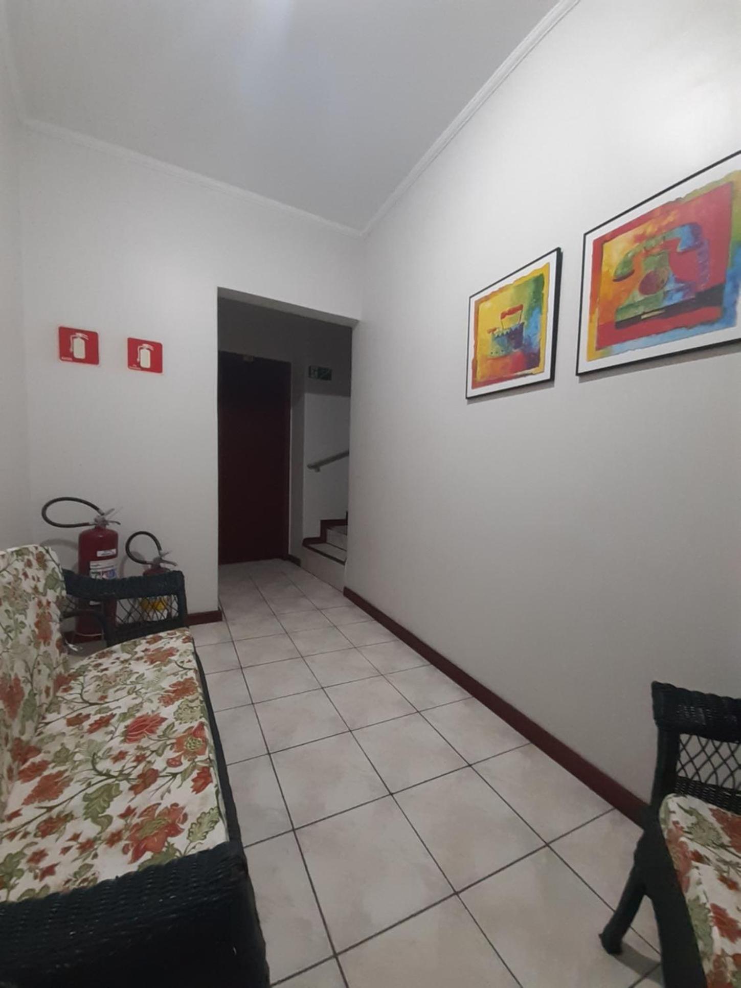 Apeninos Suites Basicas