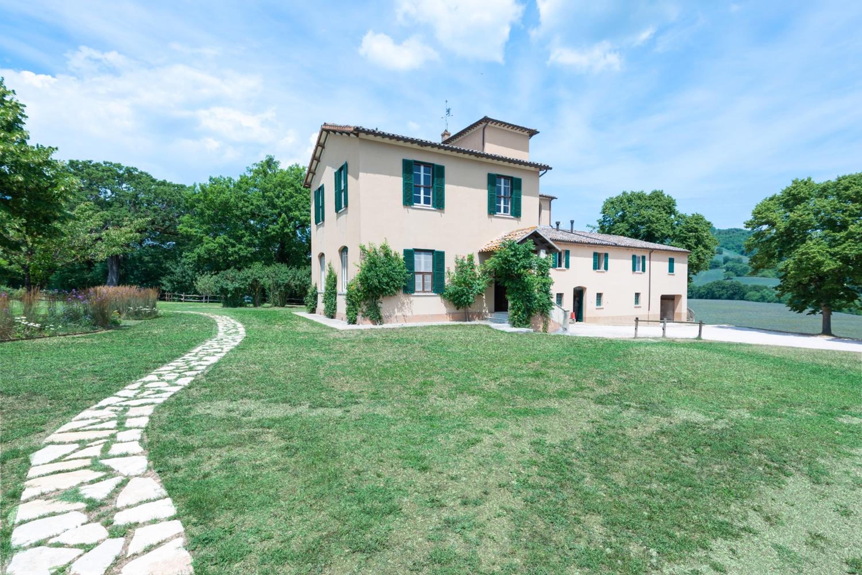 Fonte Flavia view 2