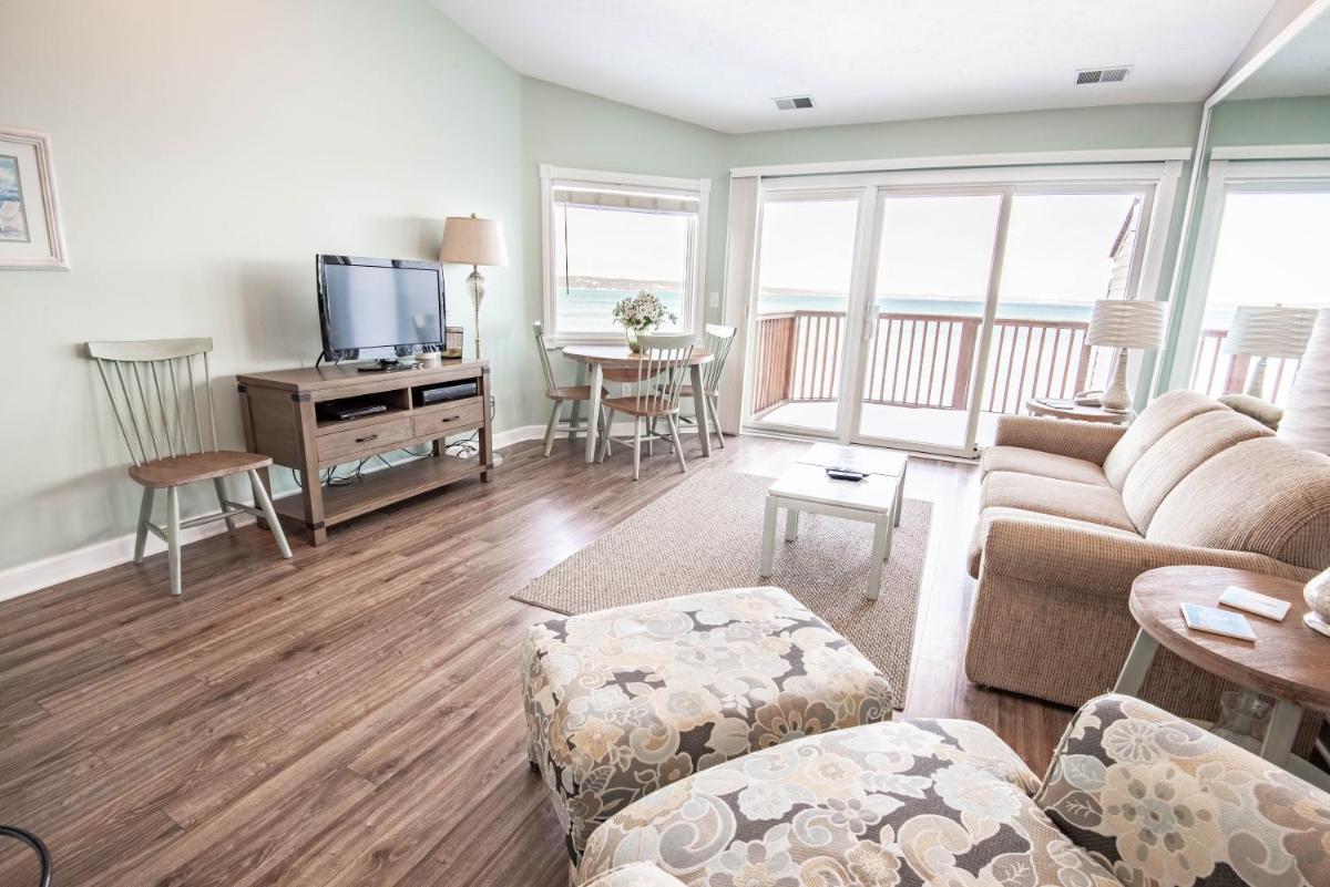 Hotel Beach Room 325