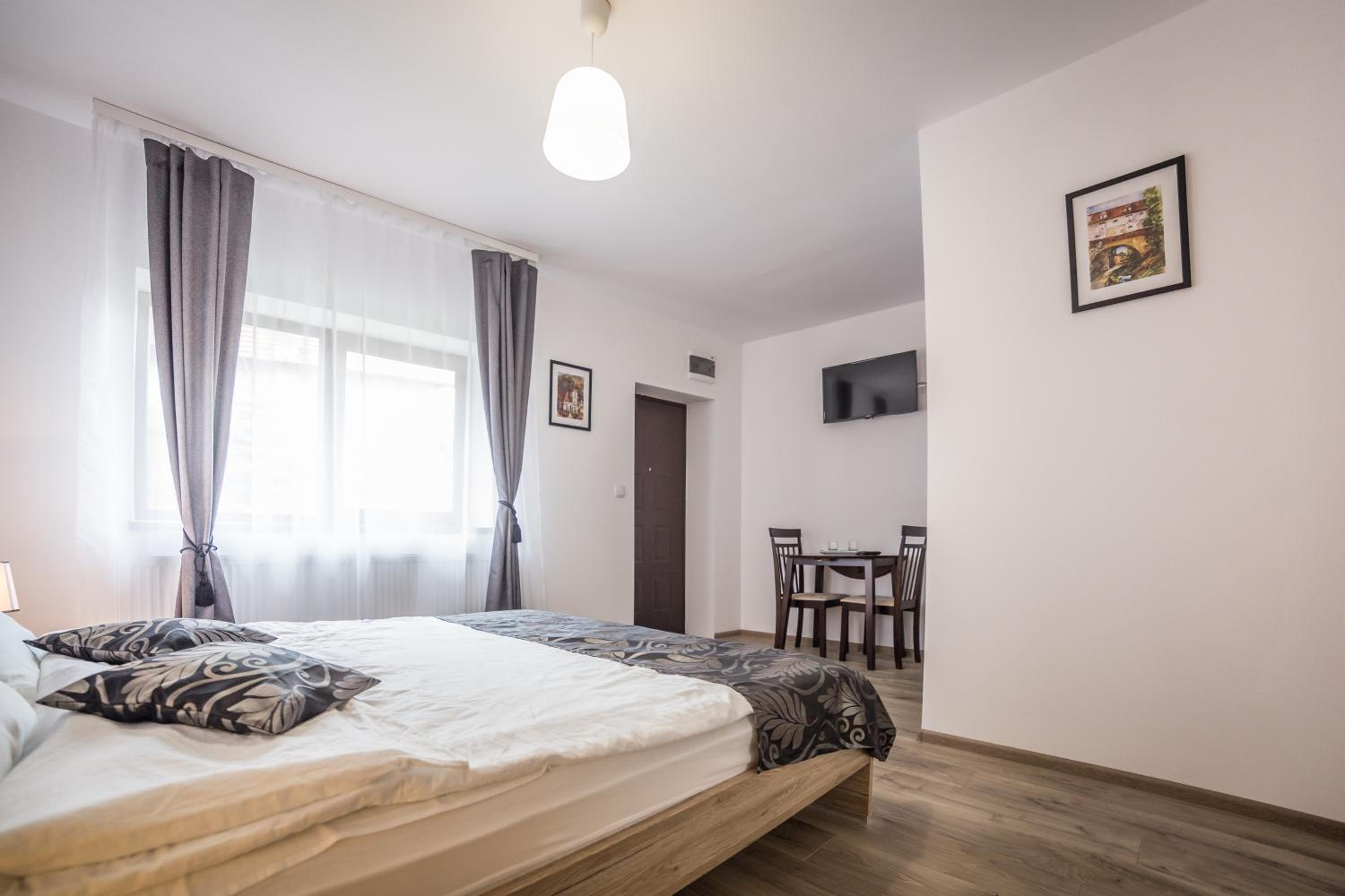 Manuela Residence