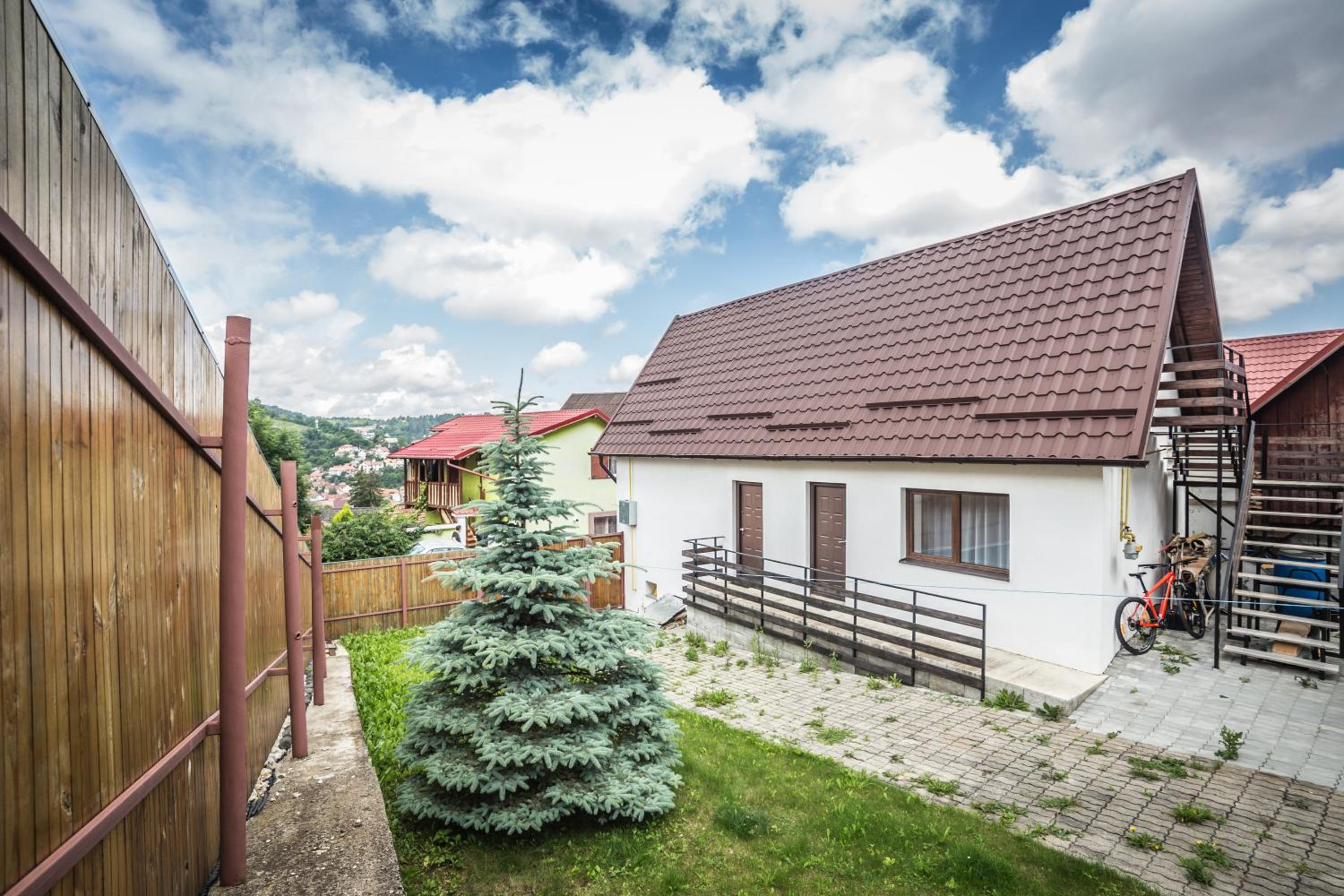 Manuela Residence