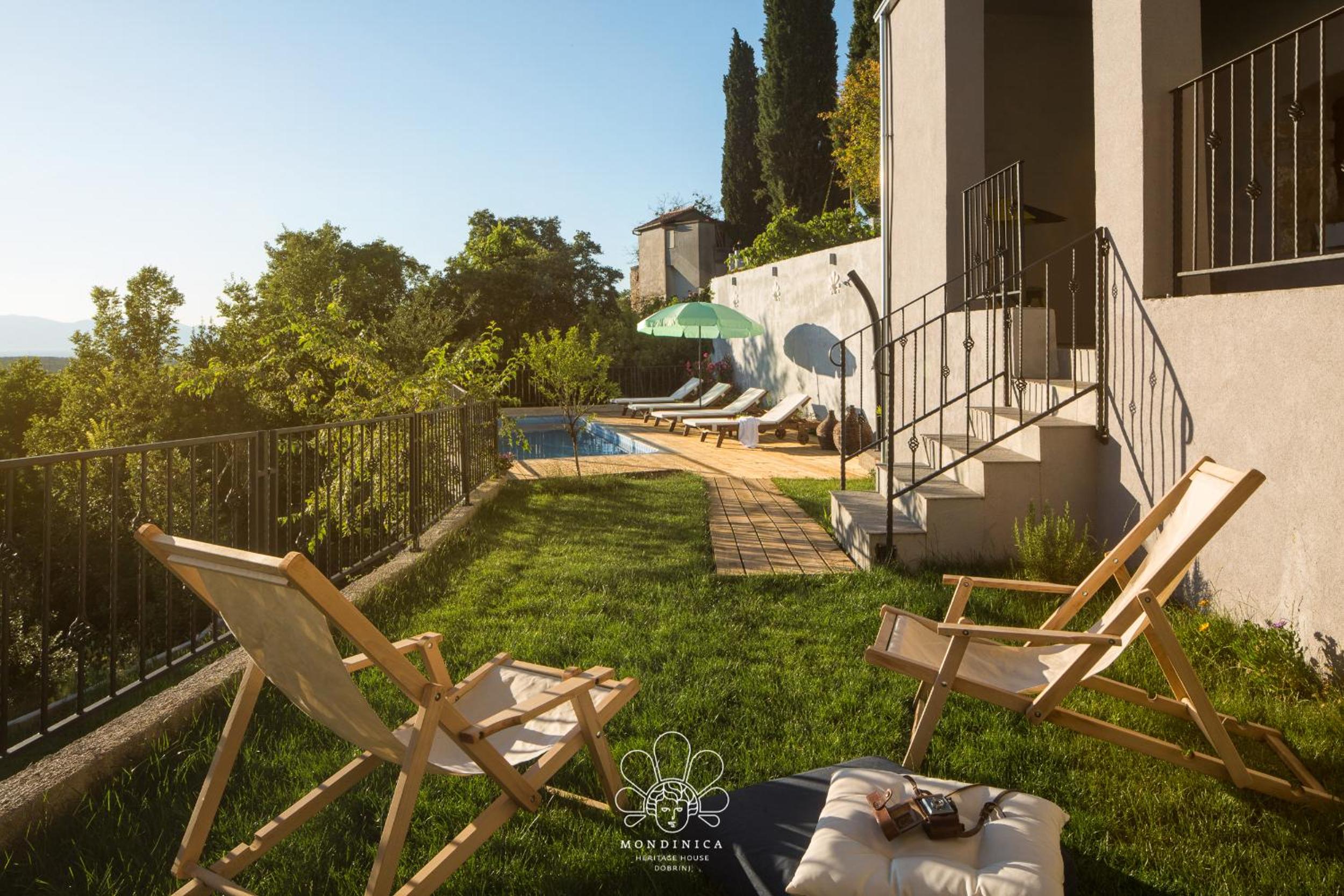 Mondinica Heritage House - Heated pool view 3