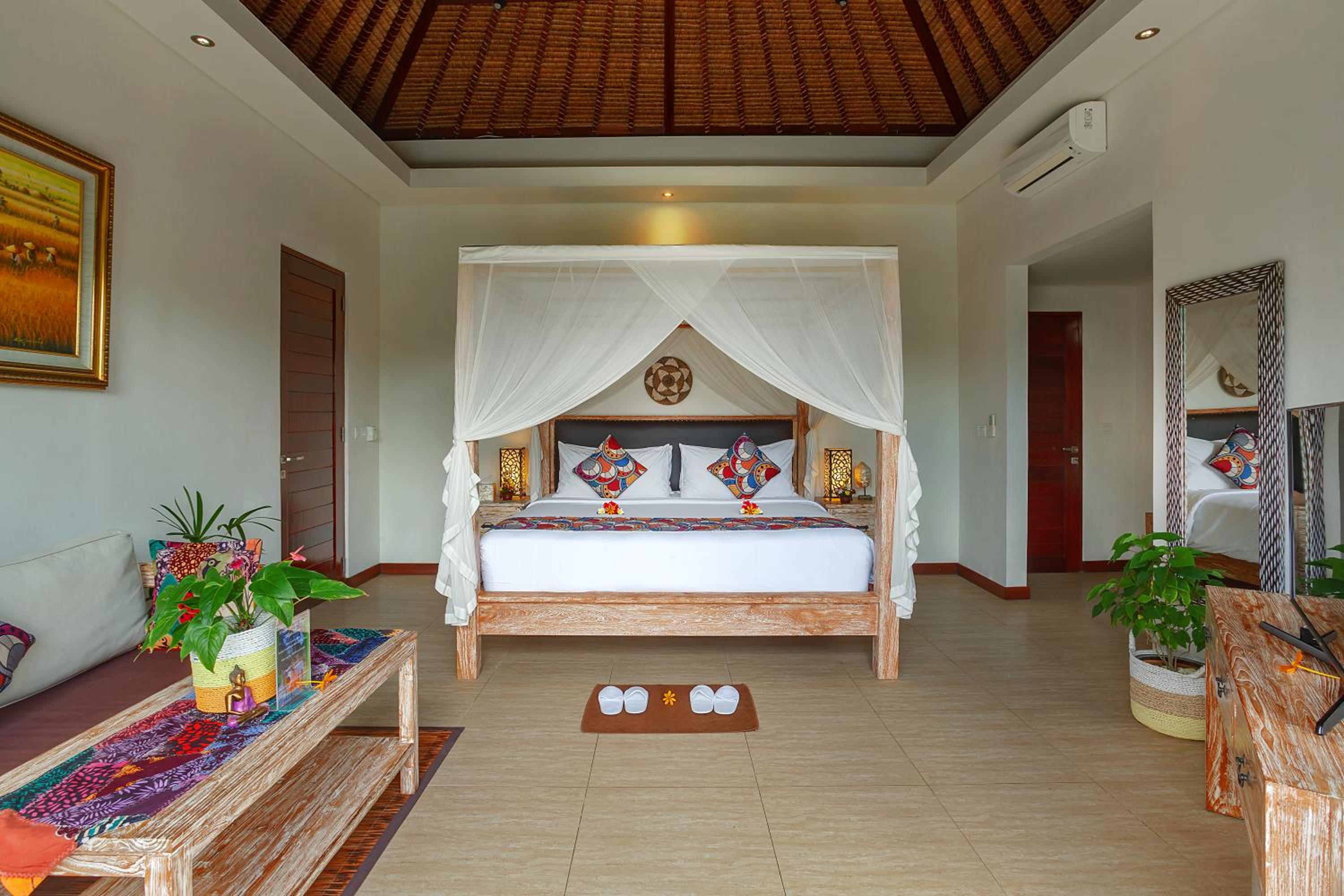 Anusara Luxury Villas