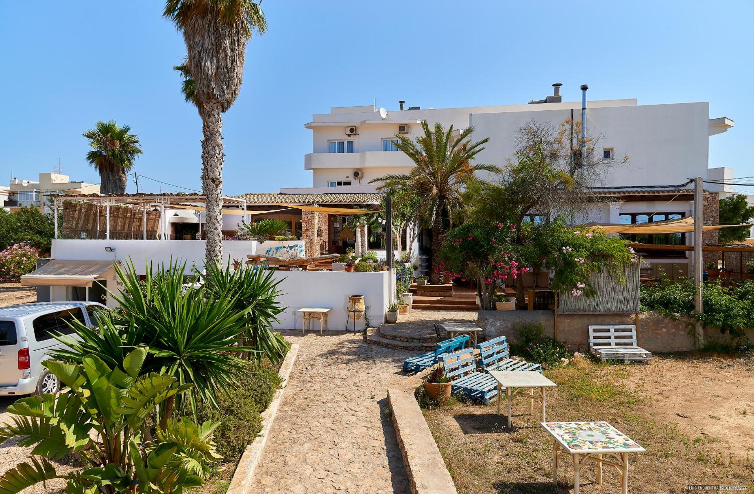 Hostal Illes Pitiüses