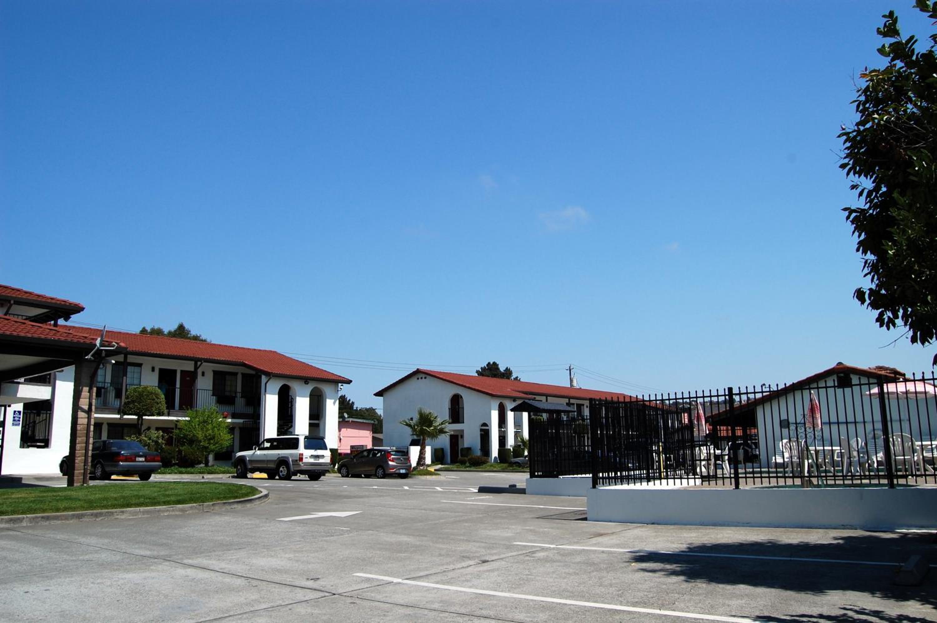 Vallejo Vacations - Regency Inn - Property Image 24