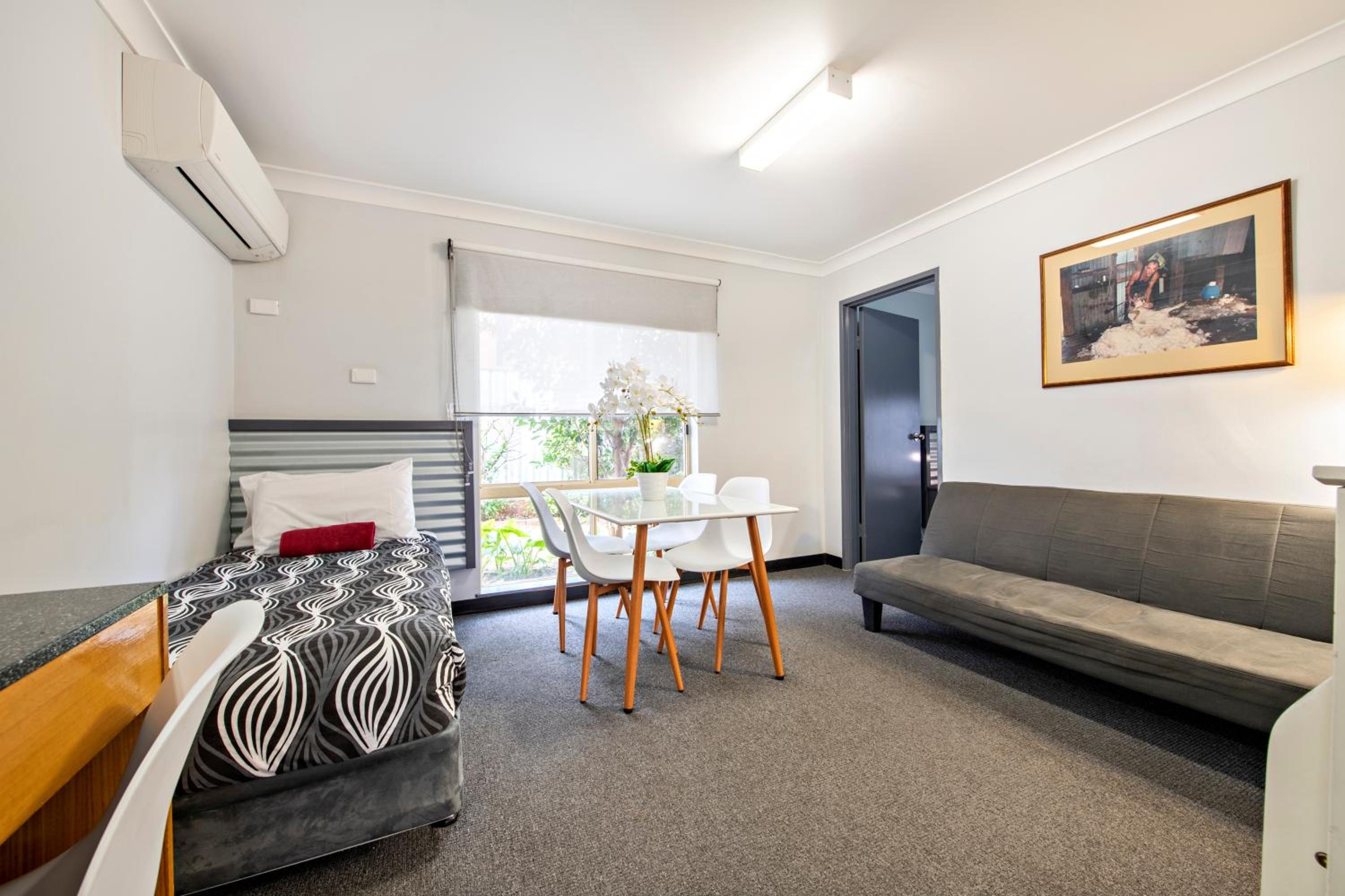 Shearing Shed Motor Inn