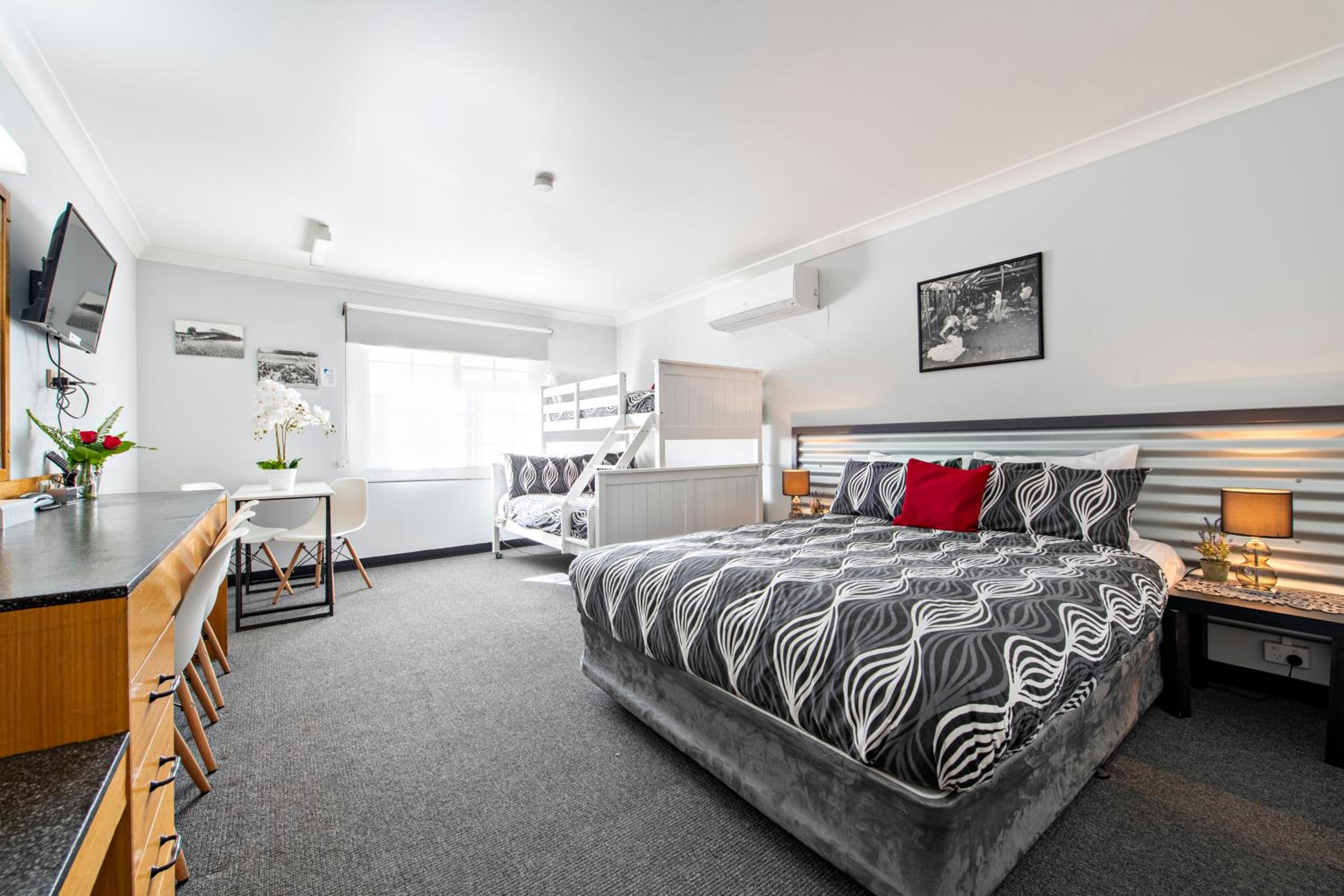 Shearing Shed Motor Inn