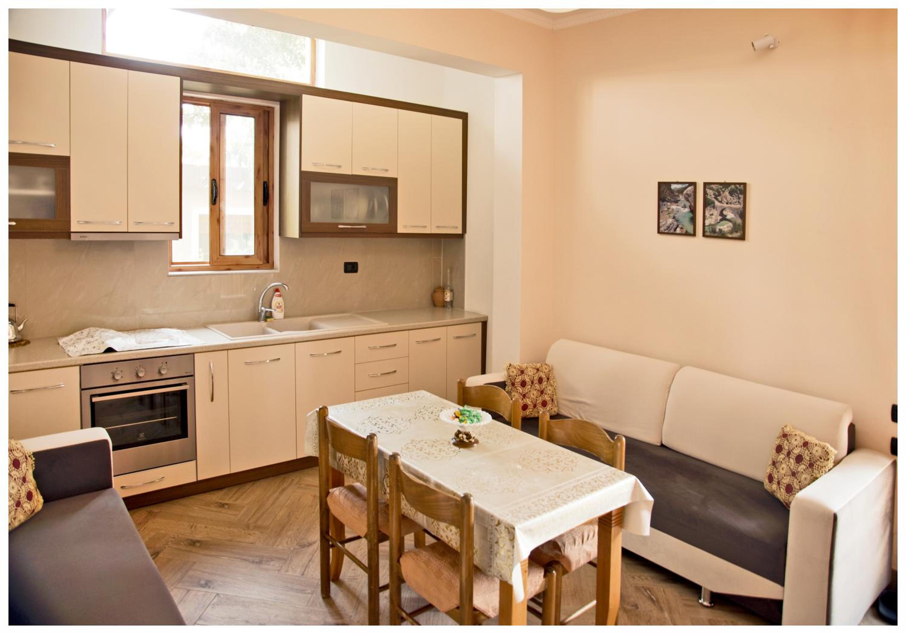 Apartment Demaj