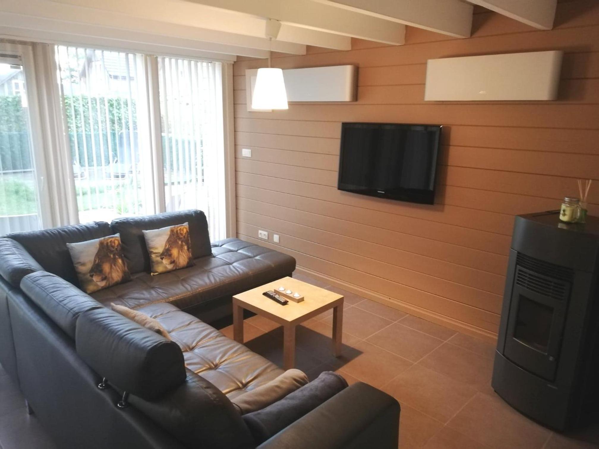 maison 3 chambres à 200 m de la plage des Lacs de l Eau d Heure