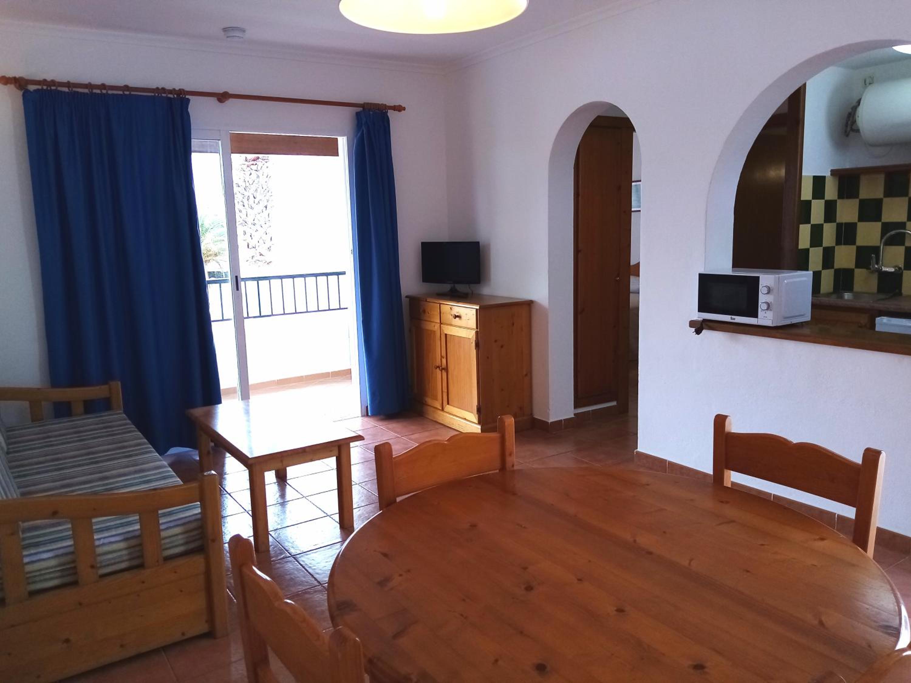 O7 Vistapicas en Cala en Blanes — hotel room