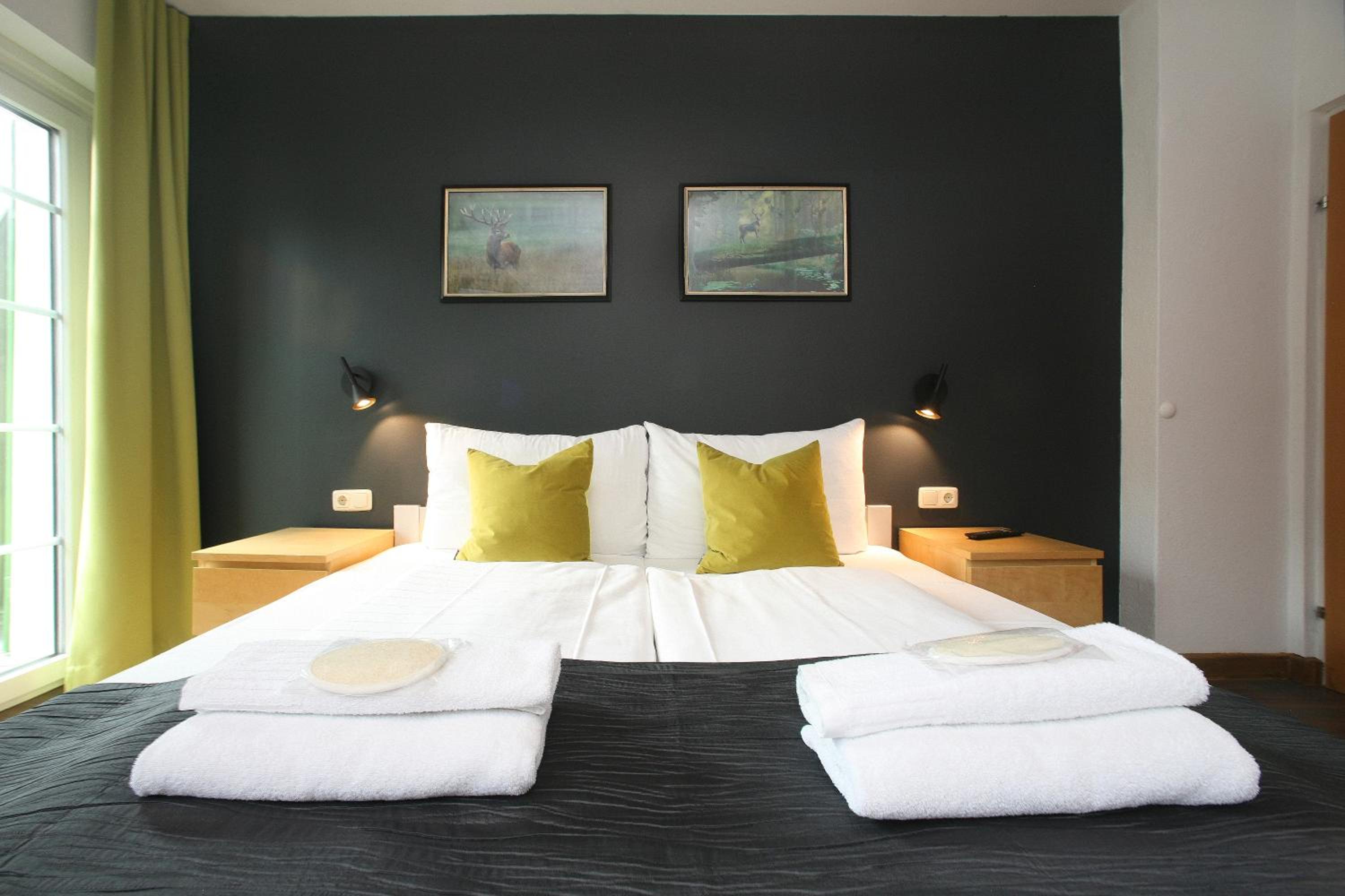 Seehotel Sissi am Zeller See view 5