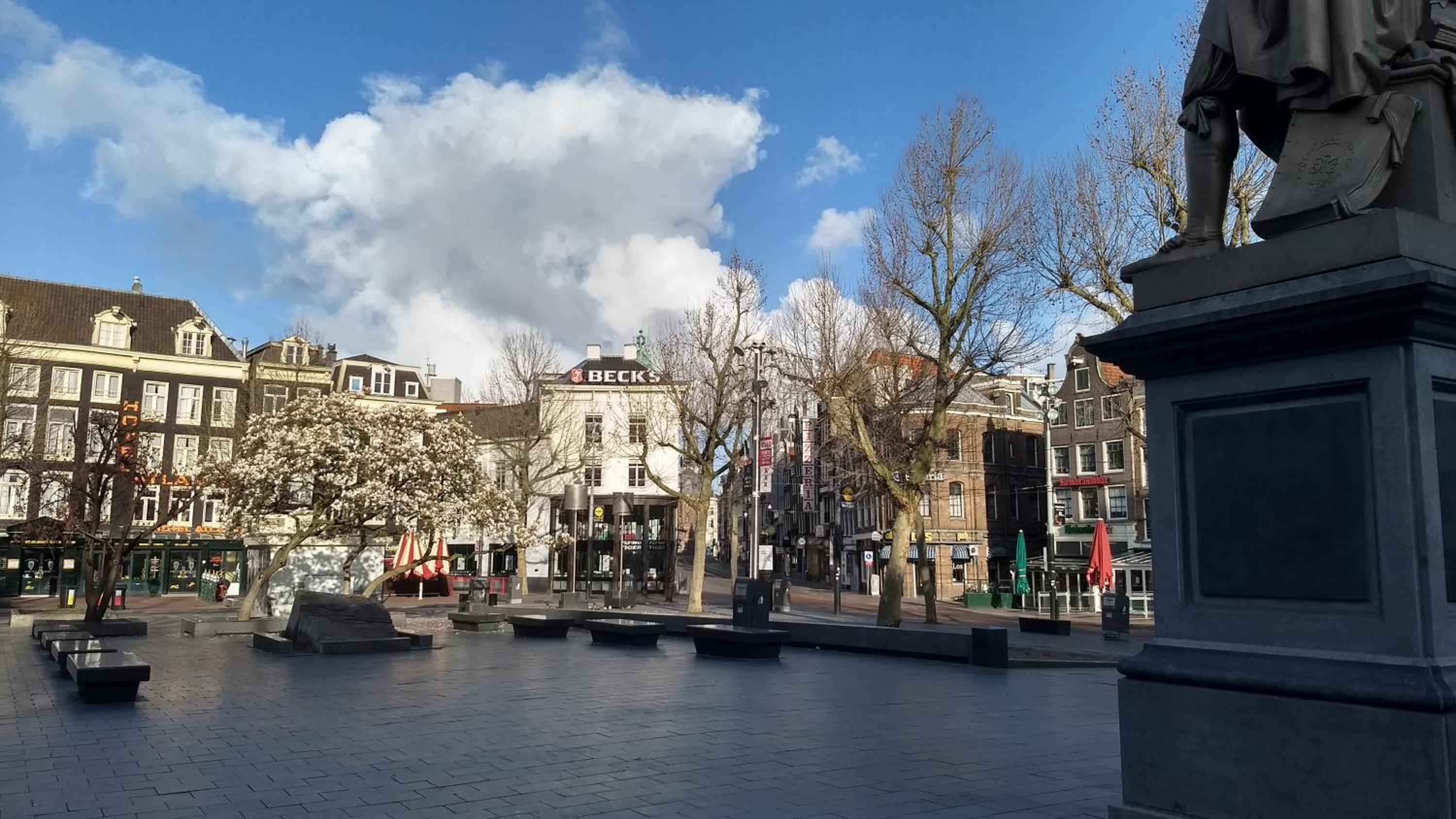 Rembrandt Square Boat photo 4