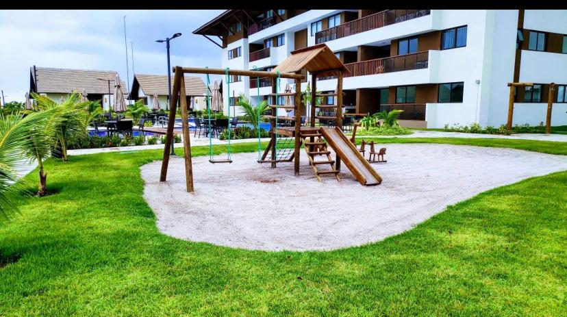 Flat Super Luxo Térreo Frente Piscinas