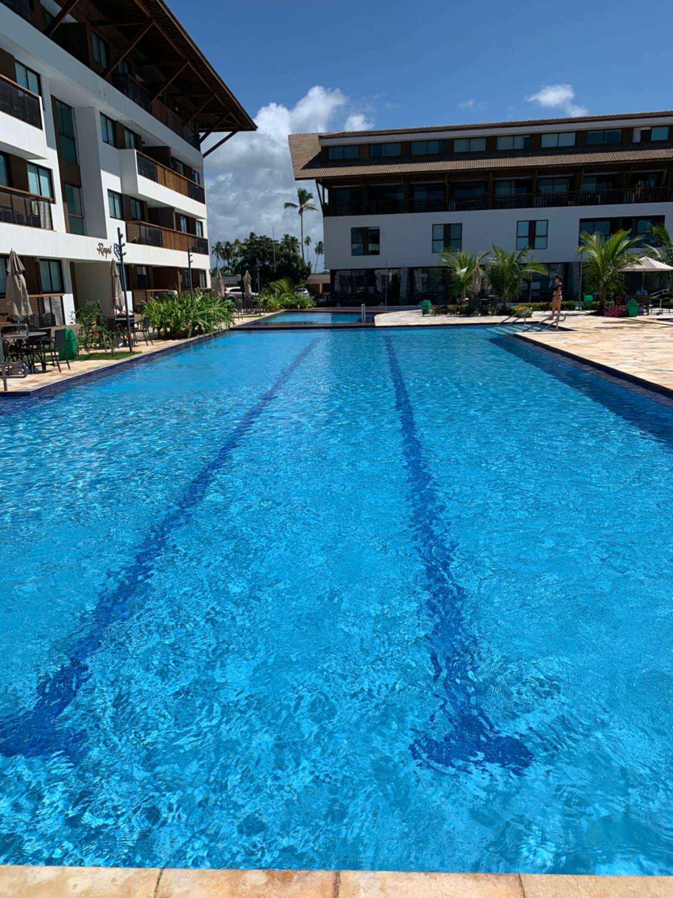 Flat Super Luxo Térreo Frente Piscinas