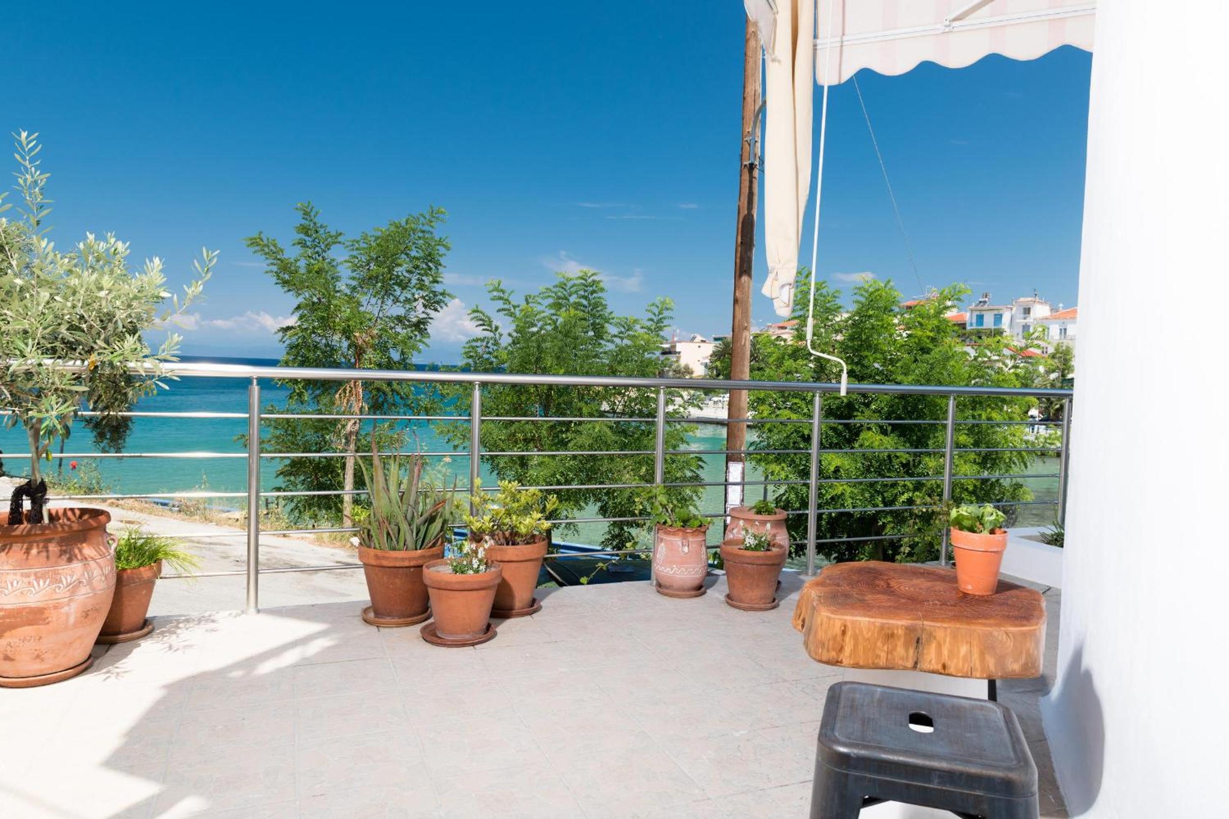 Konstantinou Deluxe Apartments view 3