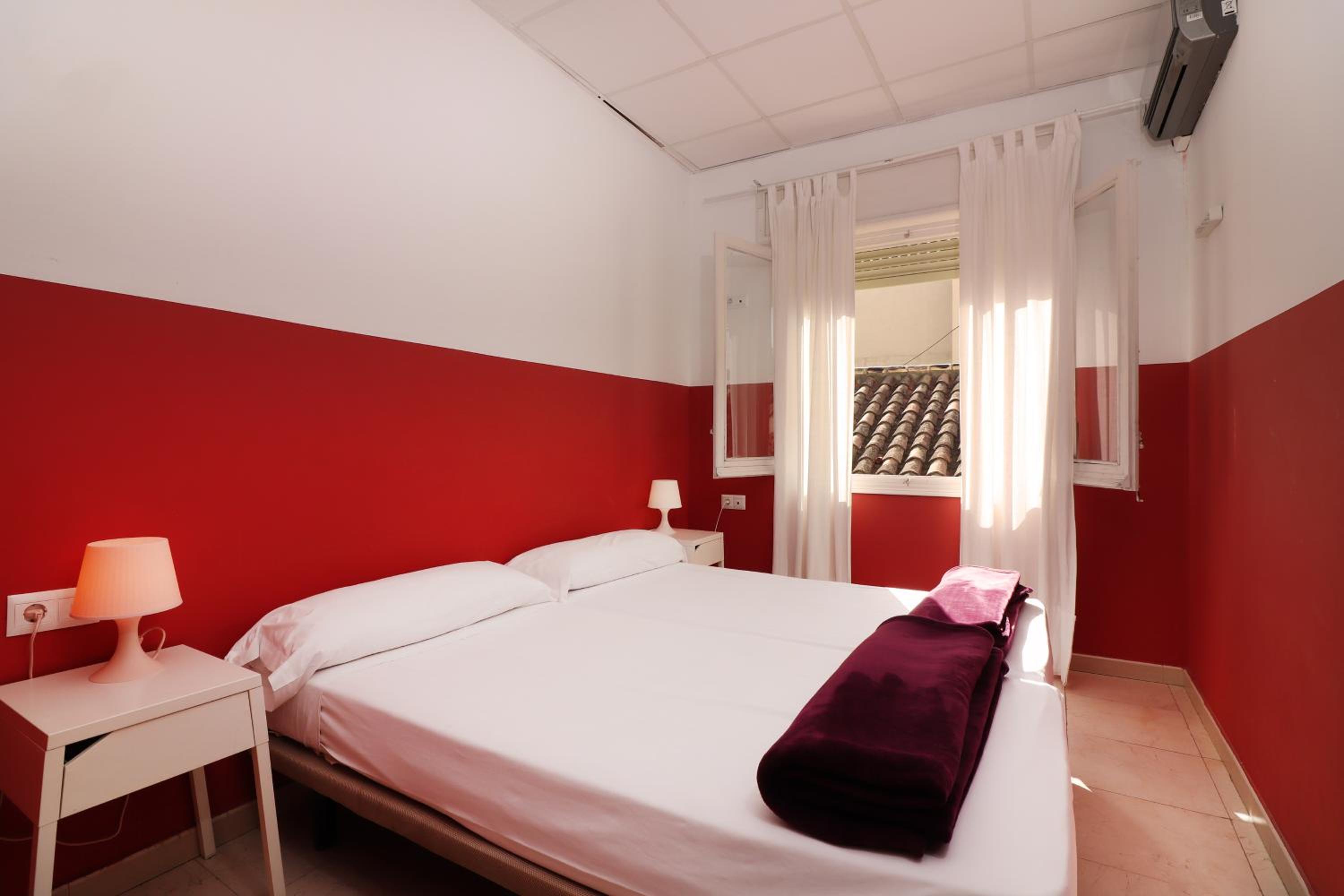 Feel Hostels City Center