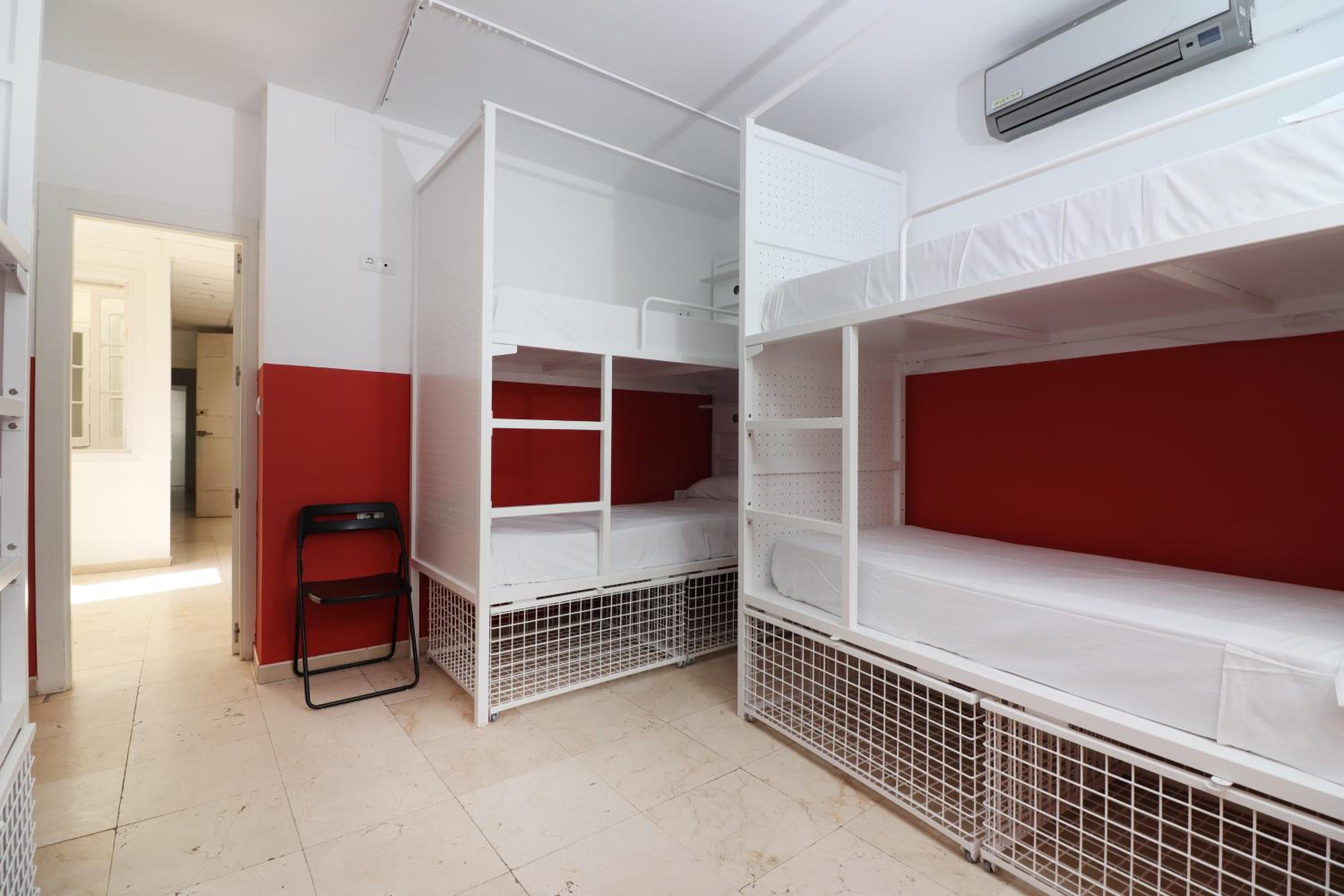 Feel Hostels City Center