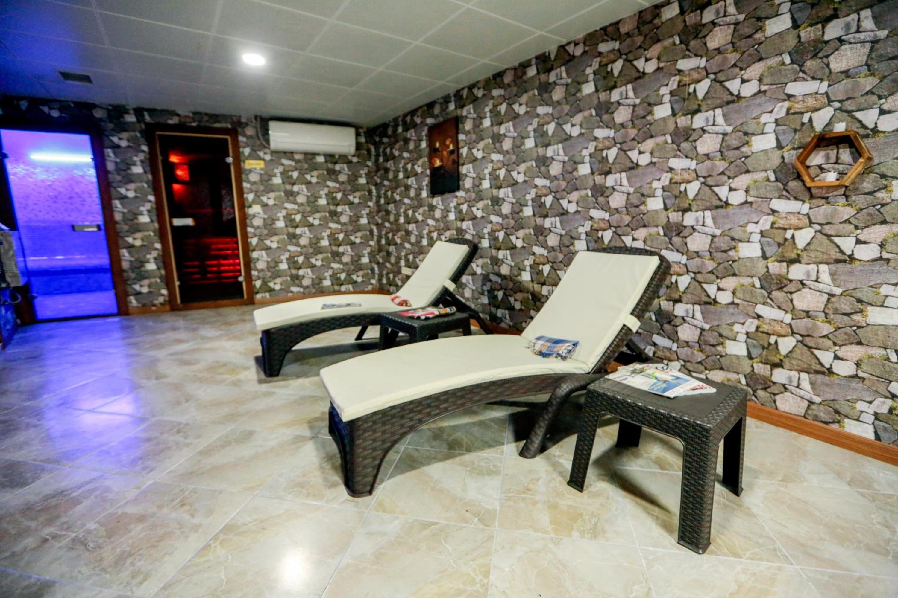 Grand Hotel Avcilar - Image 39