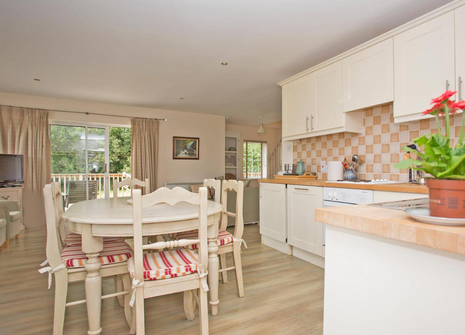 Brittas Bay Park No 12 by Trident Holiday Homes view 4