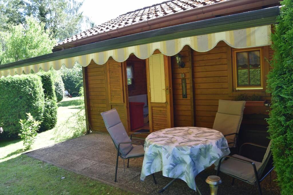 Gemütliches Blockhaus, Waldblick, Nähe BER/SXF