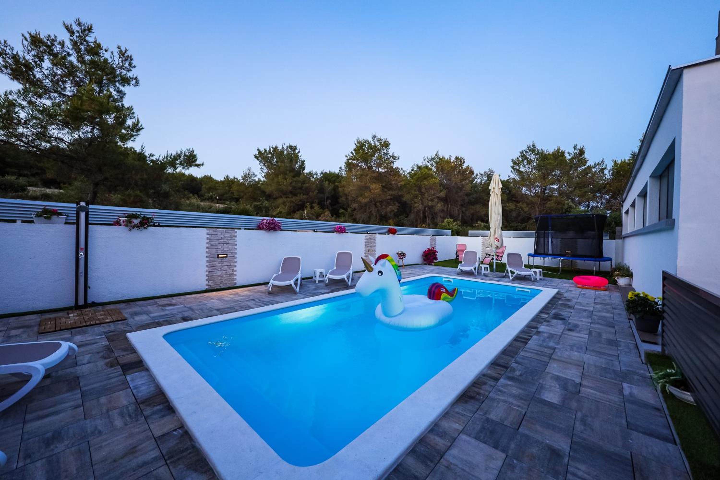 ANAI Serenity apartment , private heated pool and Hot Tub view 4