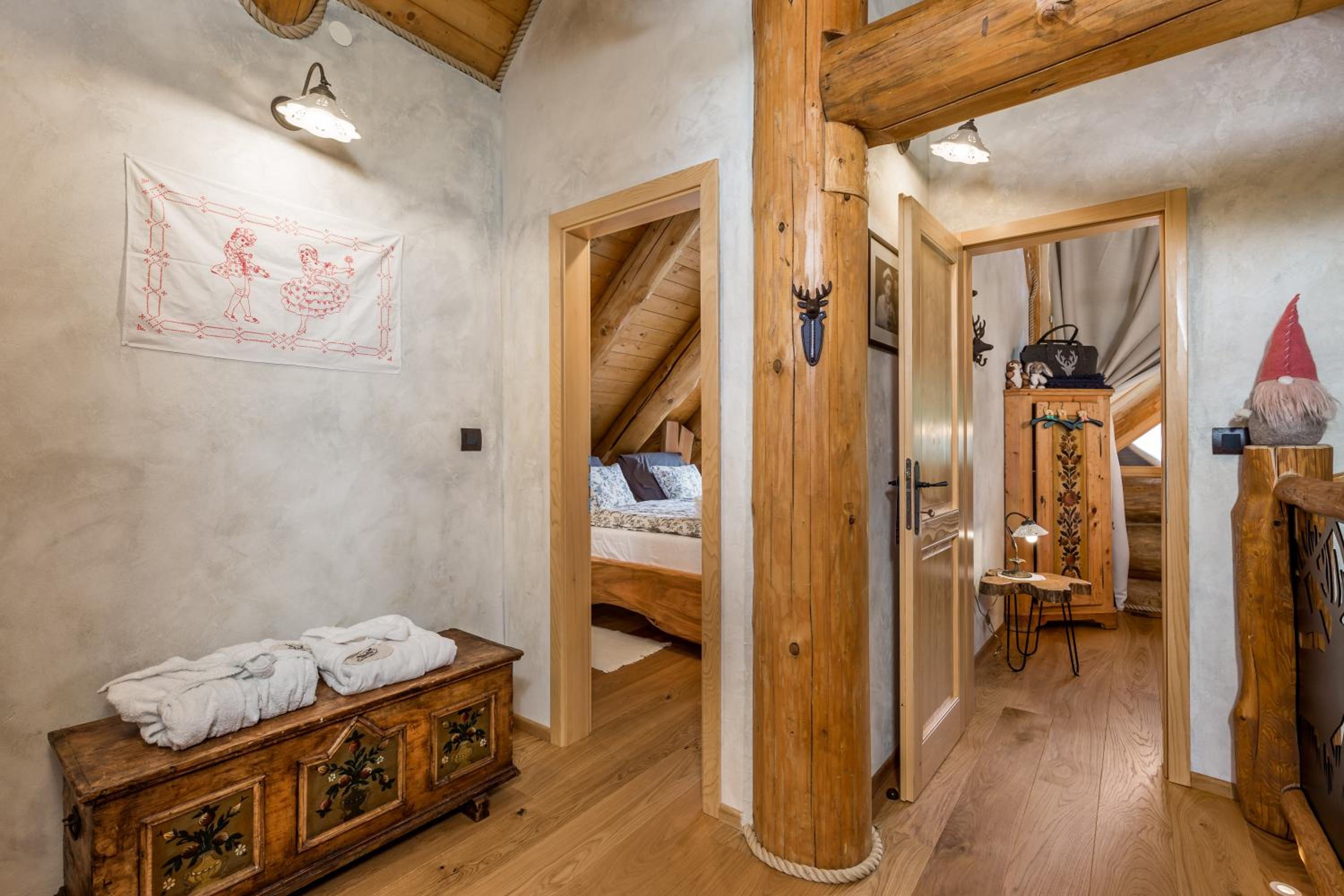 Photo 33