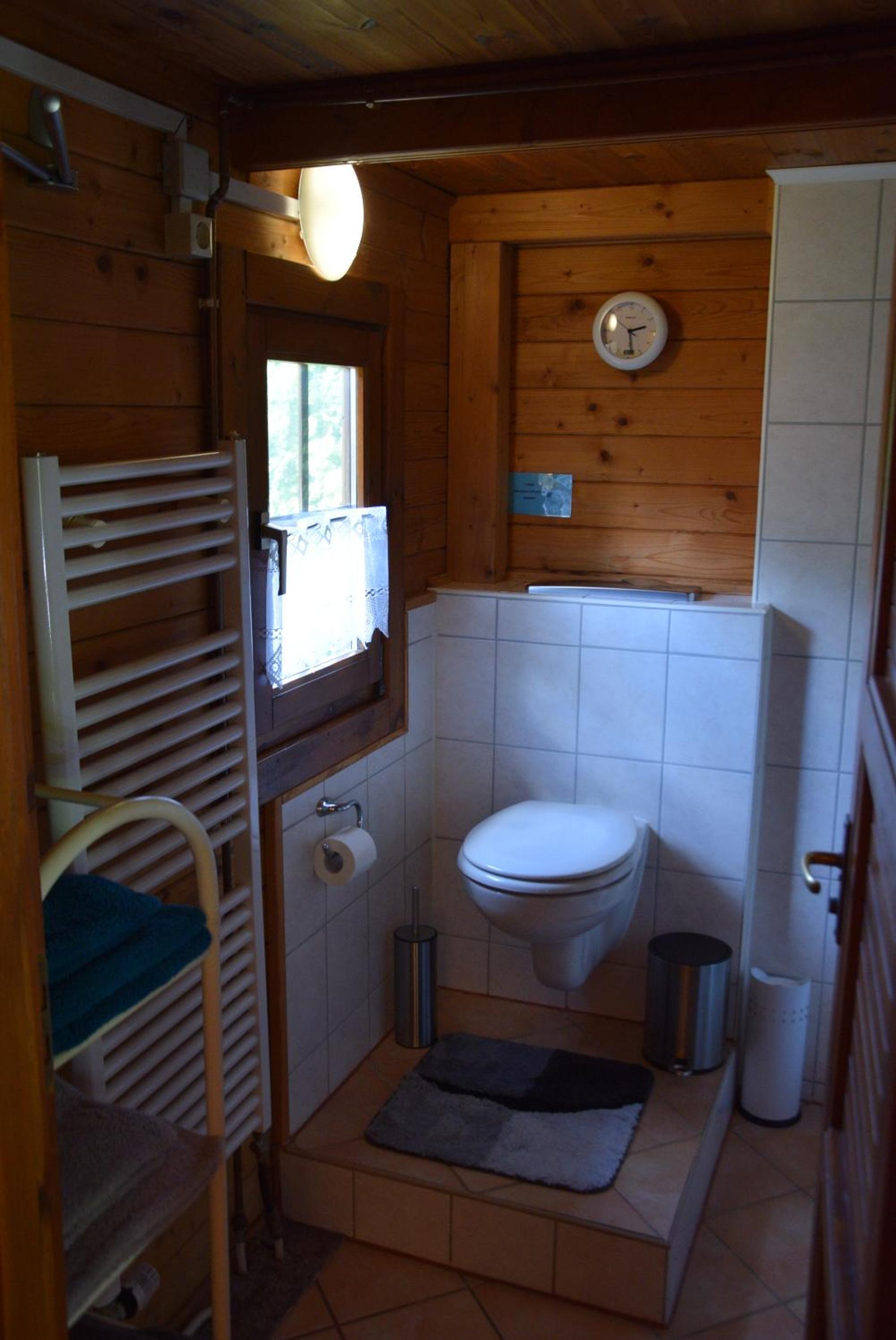 Gemütliches Blockhaus, Waldblick, Nähe BER/SXF