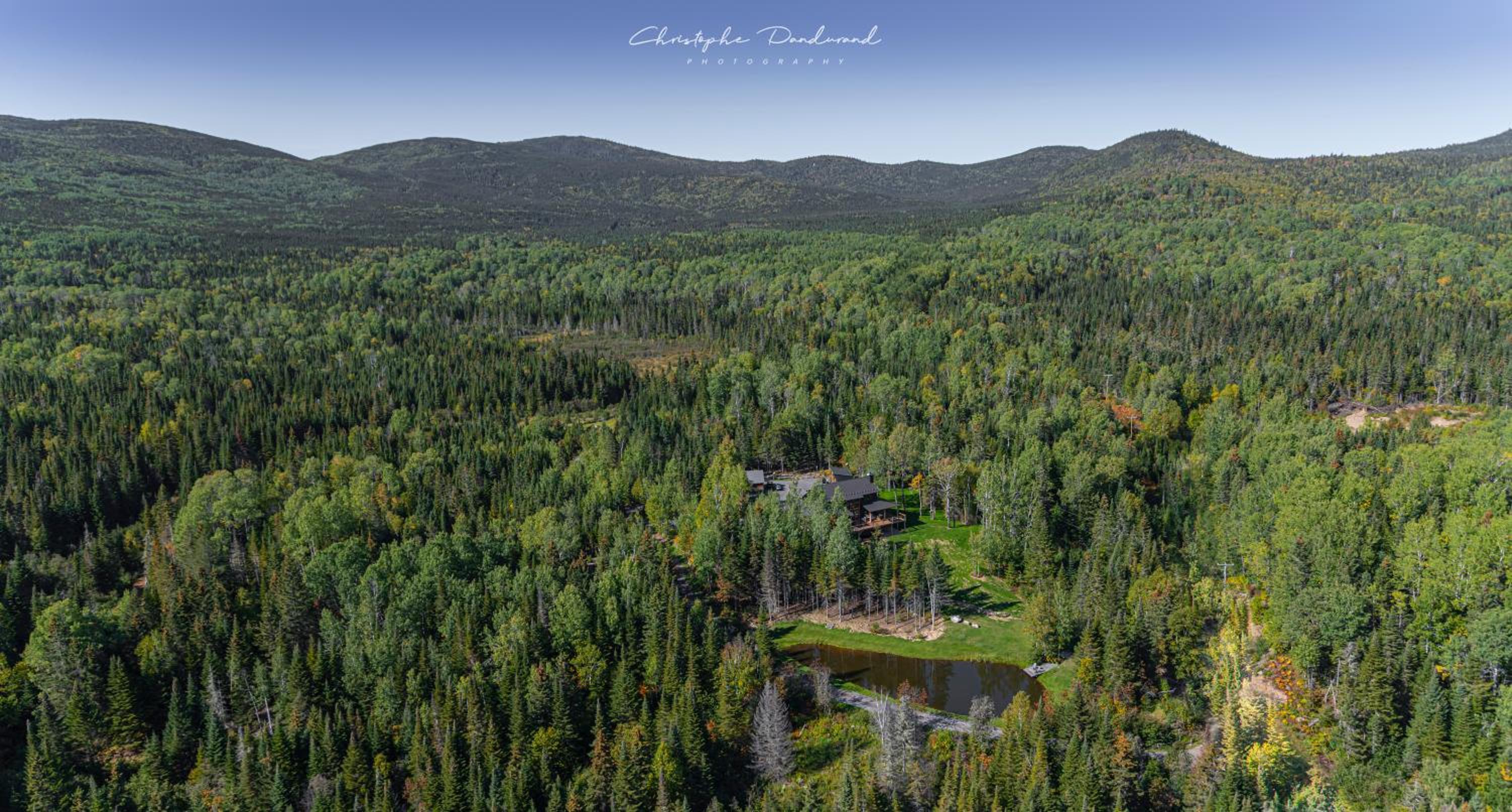 Le Kanawata - Les Chalets Spa Canada view 3