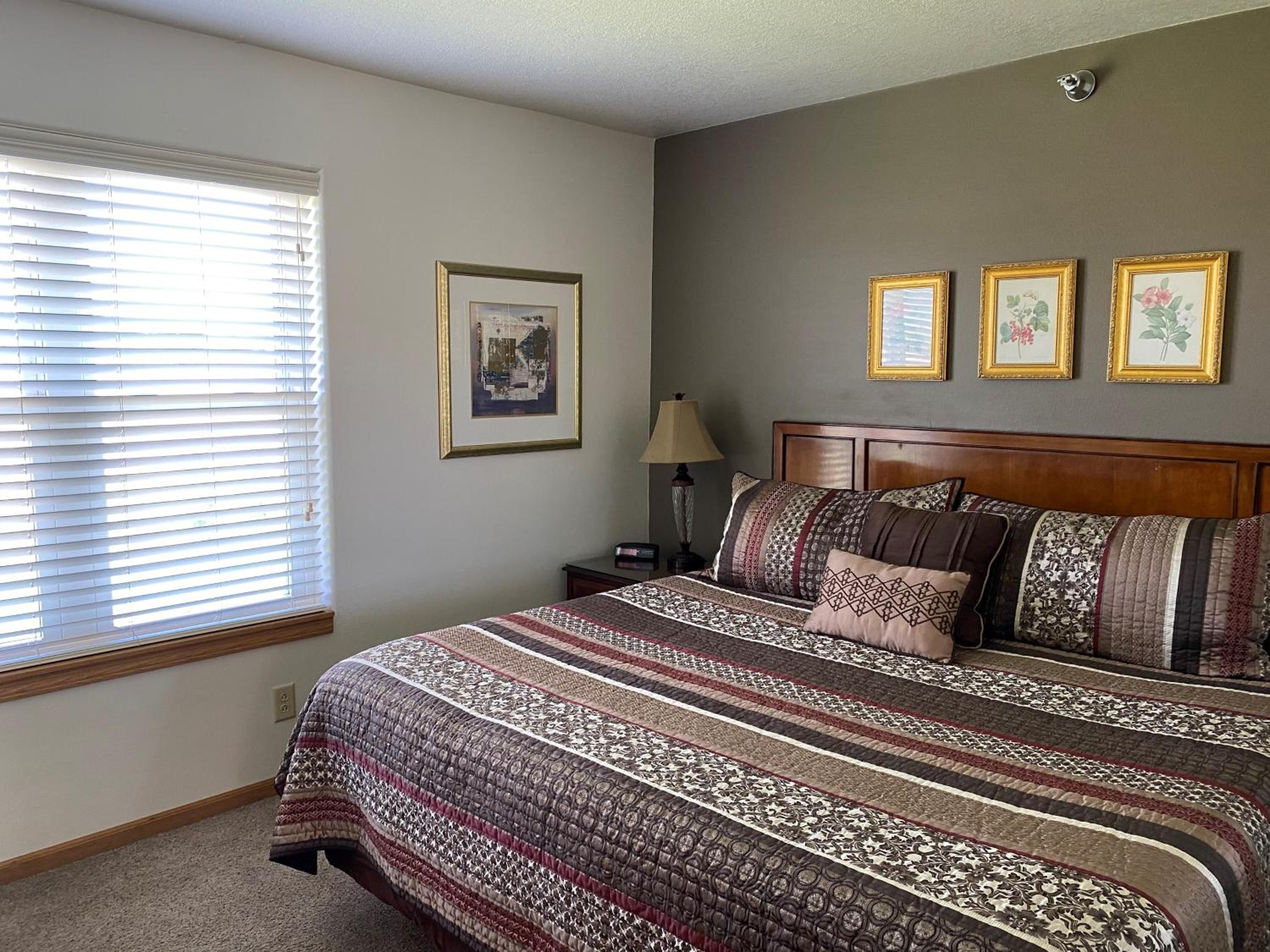 Nauvoo Vacation Condos and Villas