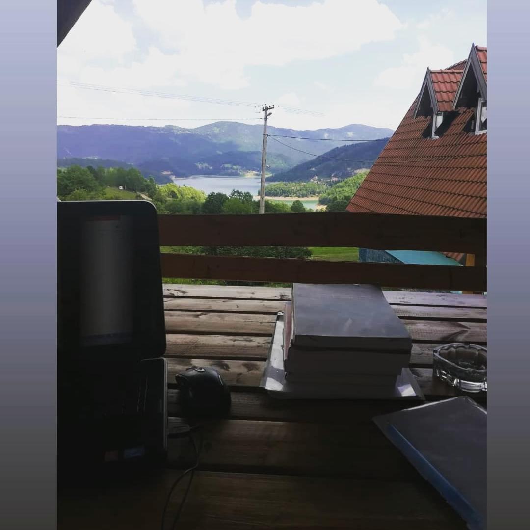 Photo 18